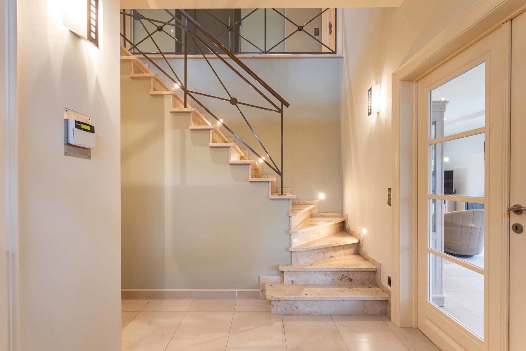 Perfect onderhouden gezinswoning met zwembad in Deux-Acren. foto 4