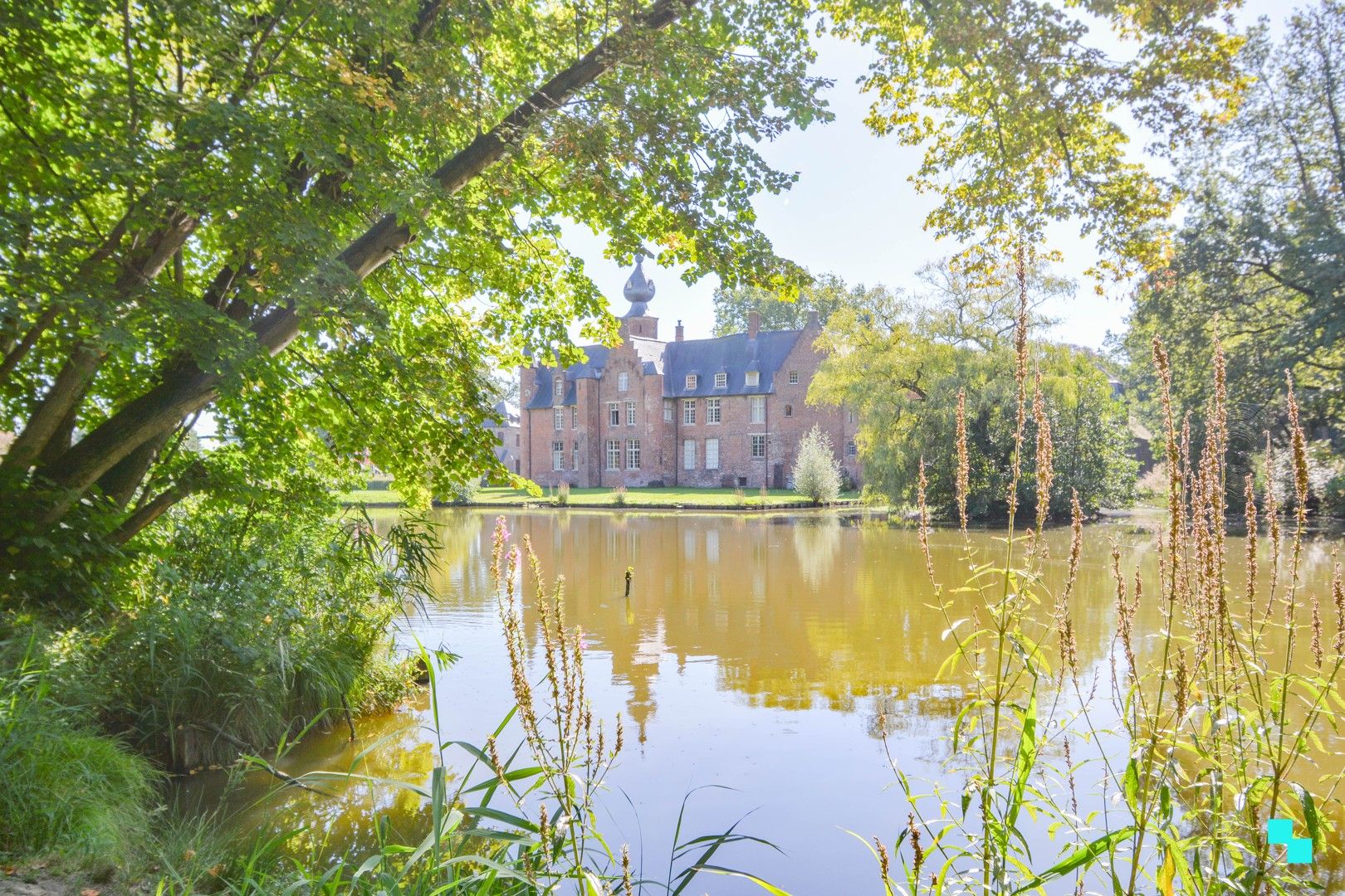 Exclusief gelegen woning aan Het Sterrebos te Rumbeke foto 9