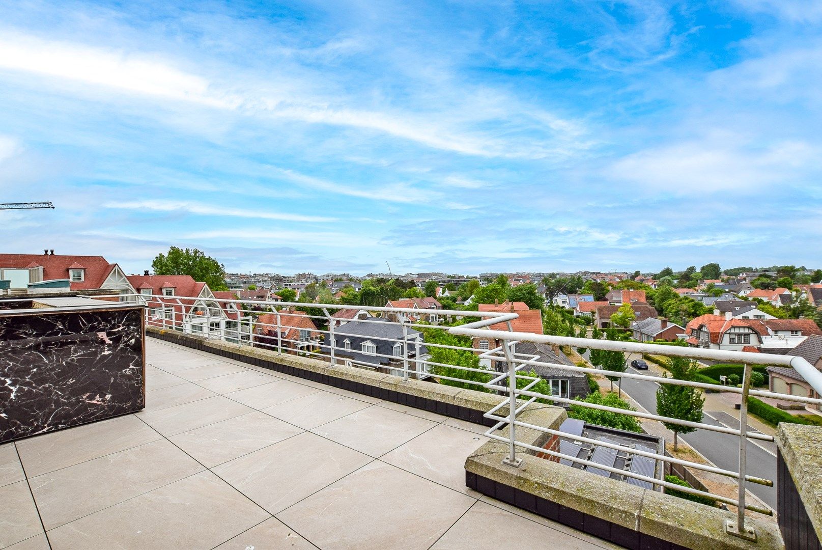 Exclusief penthouse (99m²) met maar liefst 100m² dakterras te Sint-idesbald (Koksijde).  foto 17