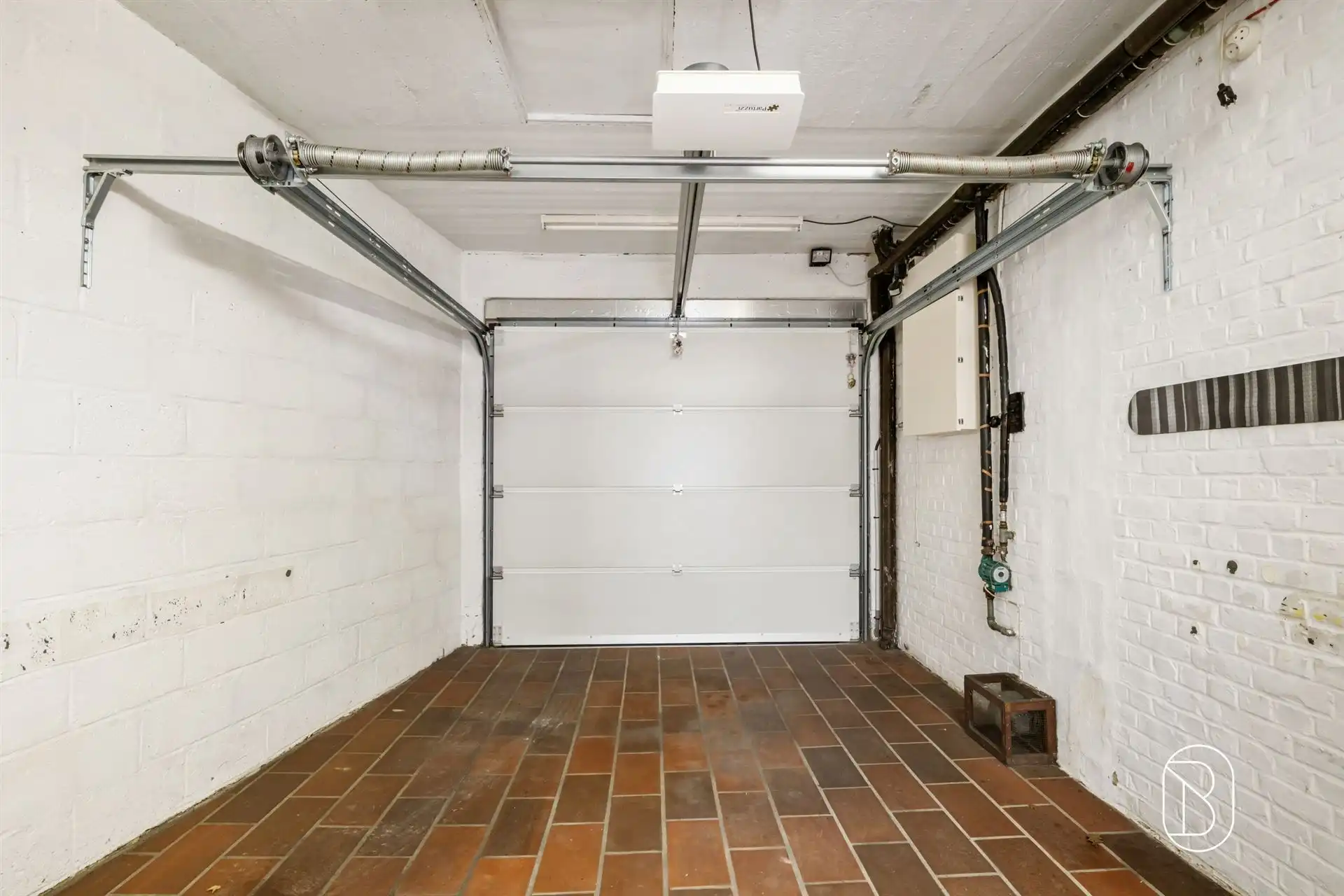 Zeer ruime woning met tal van mogelijkheden! foto 3