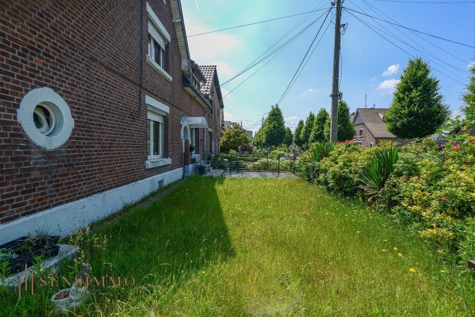 Te renoveren halfopen Tuinwijkwoning met 3 slaapkamers te Genk foto 4