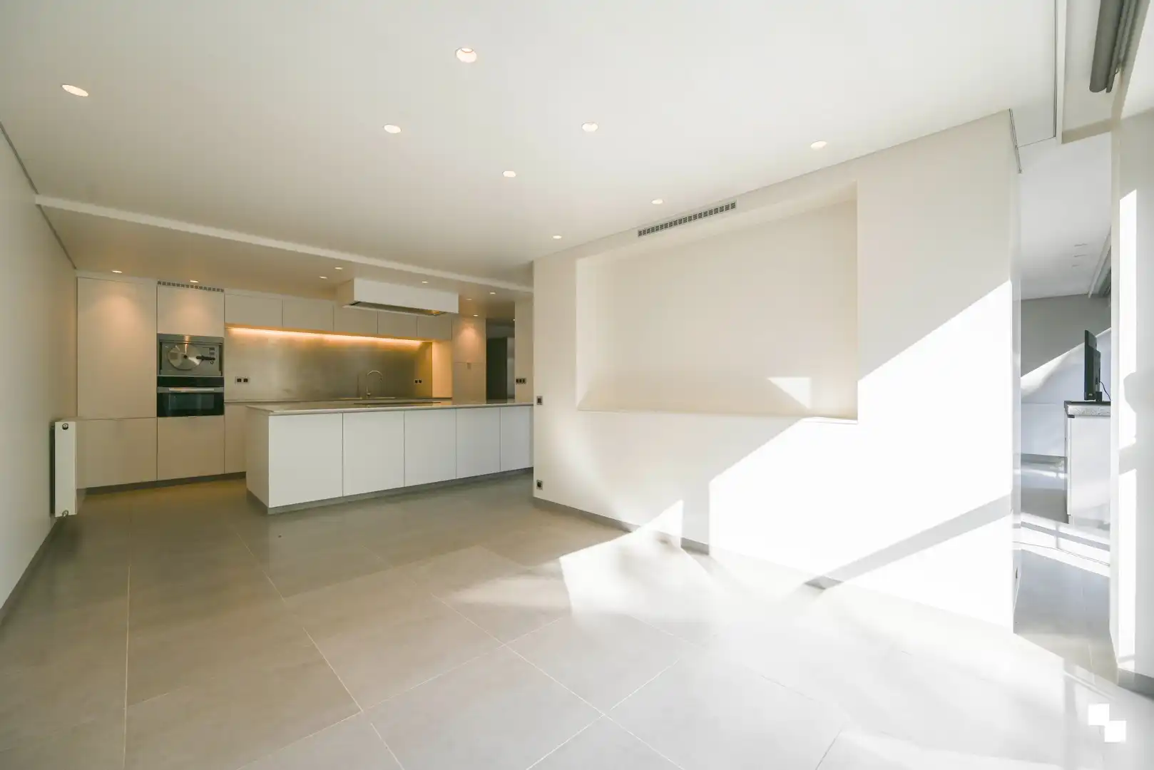Luxueus afgewerkt appartement in het centrum van Waregem foto 9