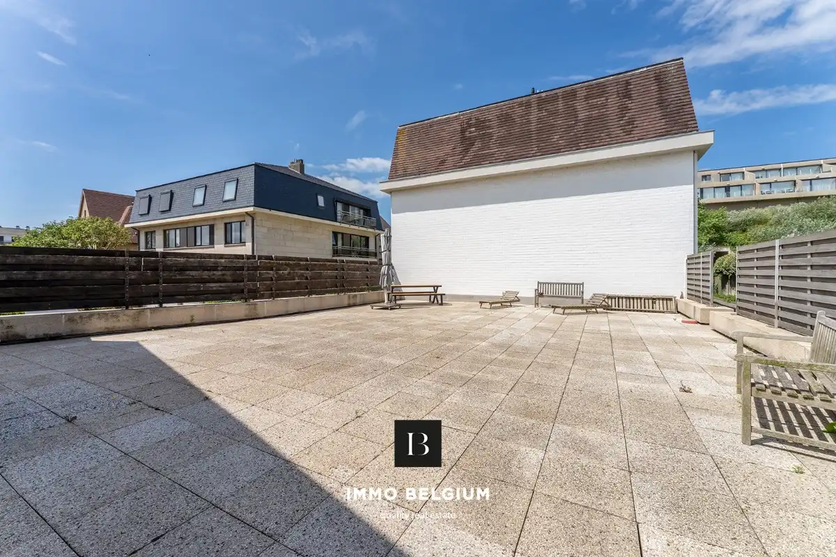 Prachtig afgewerkt appartement met parking vlak aan het strand foto 12