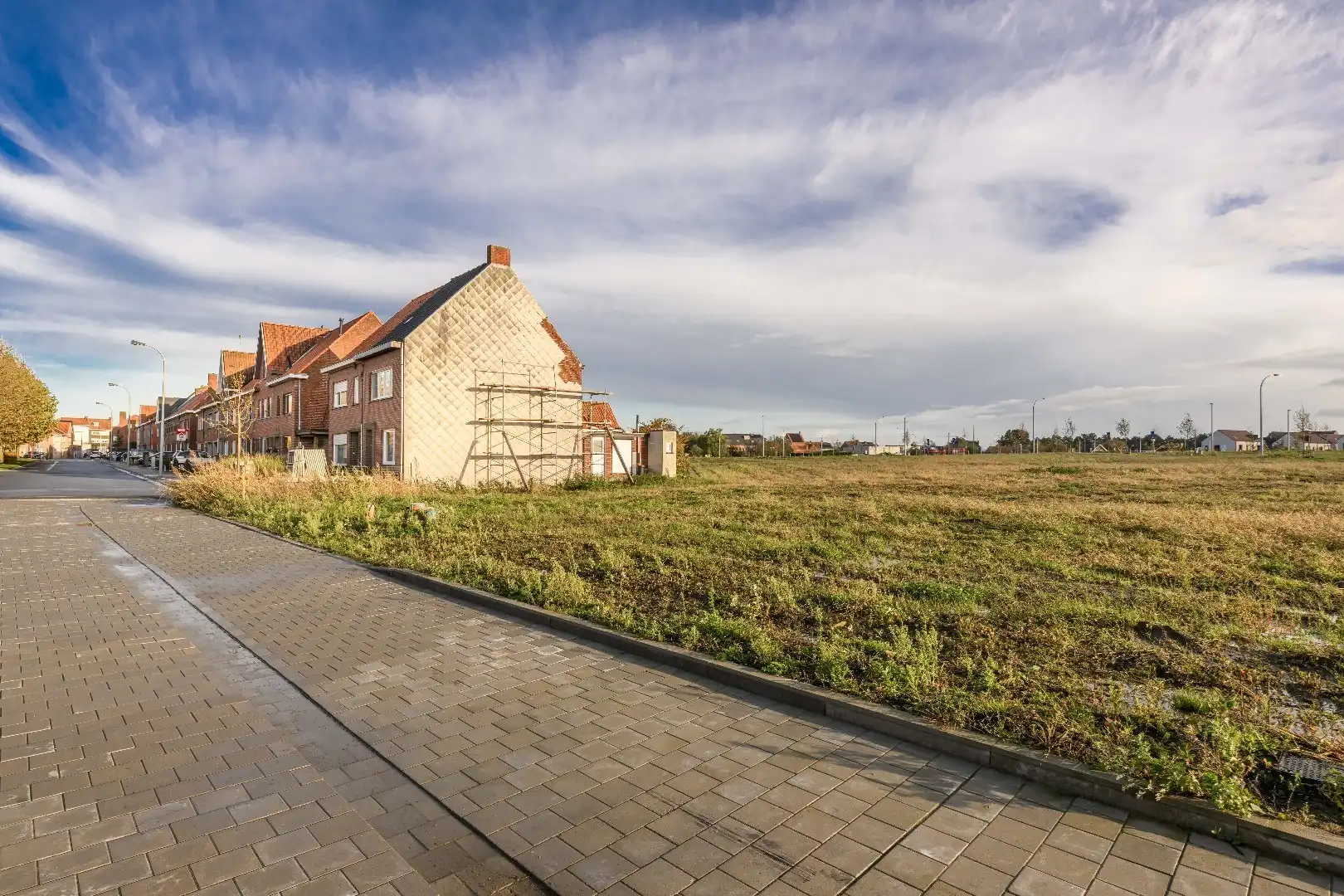 PERCEEL BOUWGROND VOOR HALF OPEN BEBOUWING 600 m² foto 3