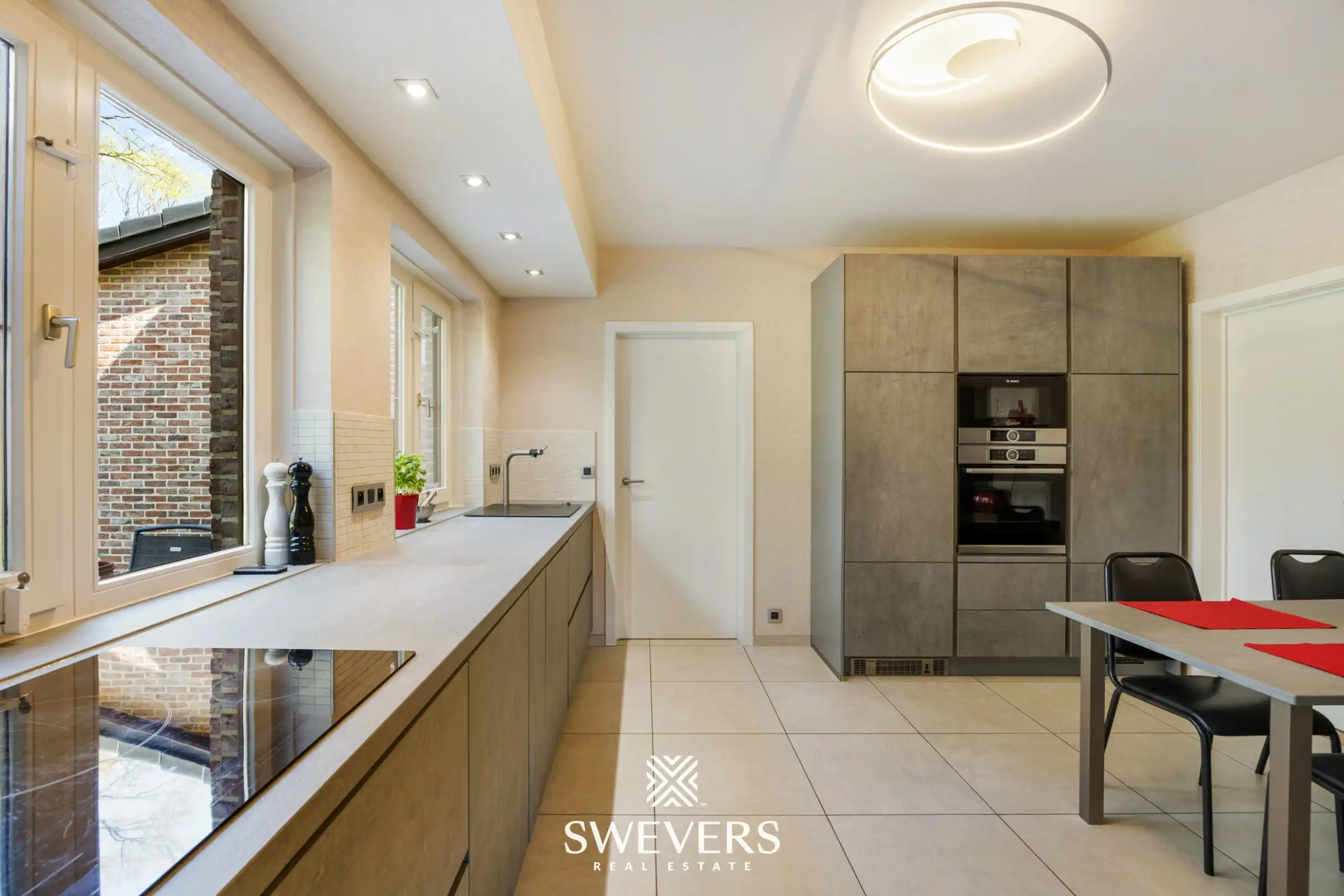 Ruime open bebouwing met praktijkruimte op perceel van 37a 75ca in Beringen foto 8