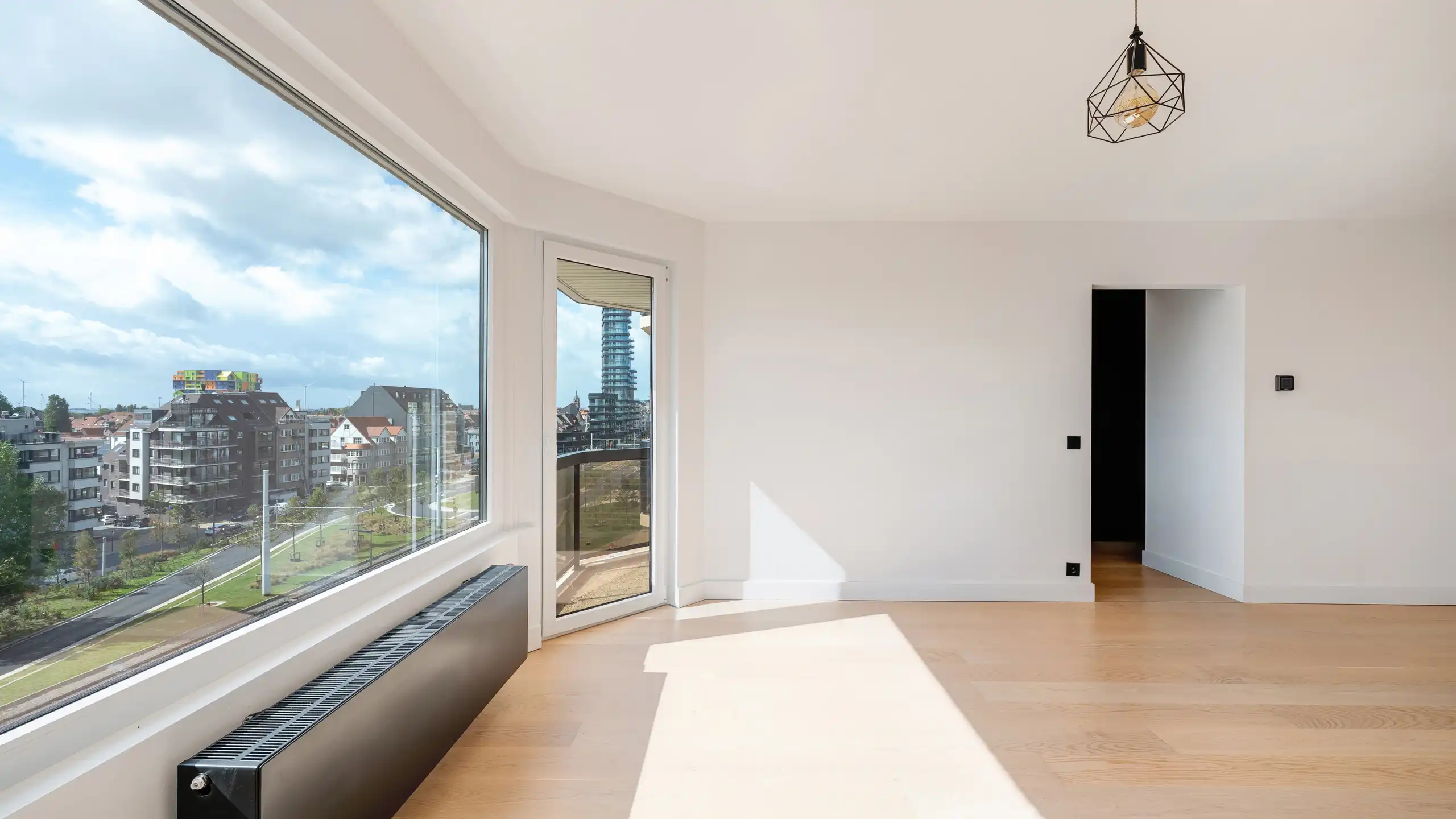 Zuidgericht, appartement met open zicht [Graaf d'Ursellaan]  foto {{pictureIndex}}