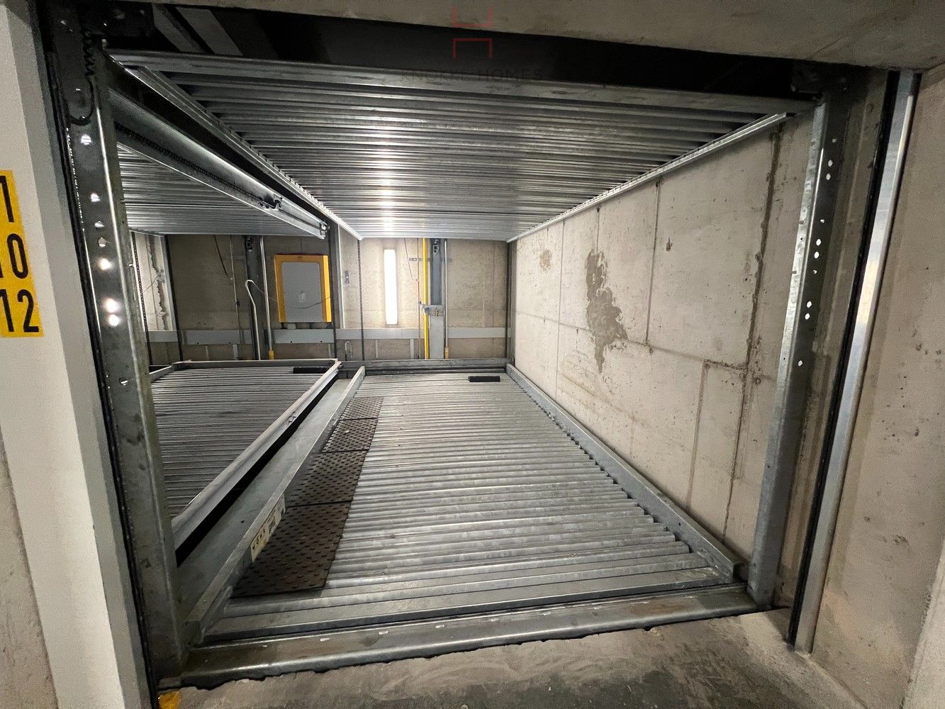 Garagebox op de Zeedijk Het Zoute foto 13