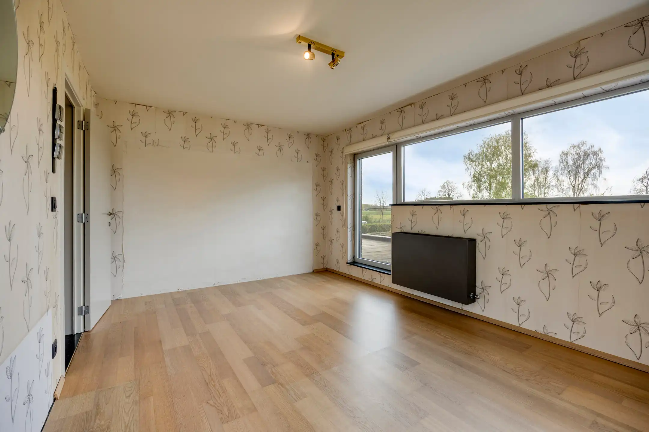 Moderne halfopenbebouwing op een rustige centrale locatie foto 16