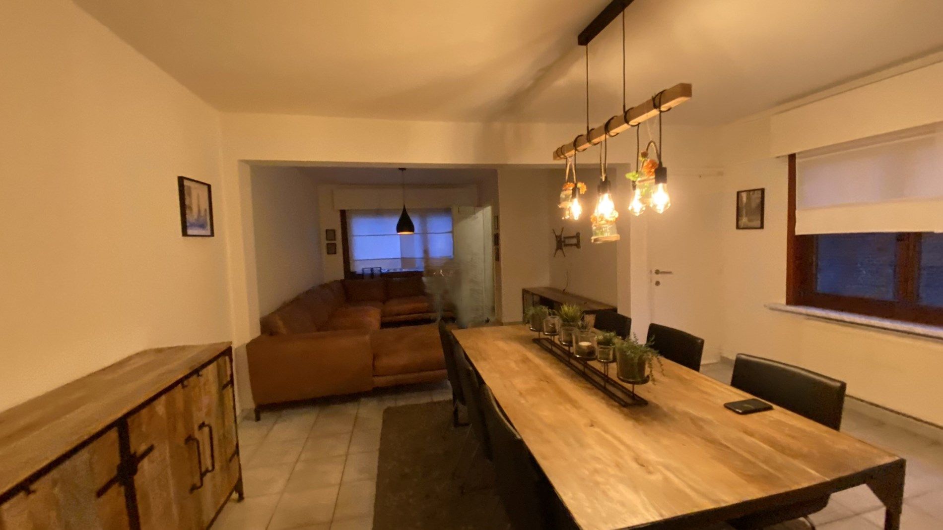 Halfopen bebouwing met tuin, carport en drie slaapkamers in Eksaarde foto 2