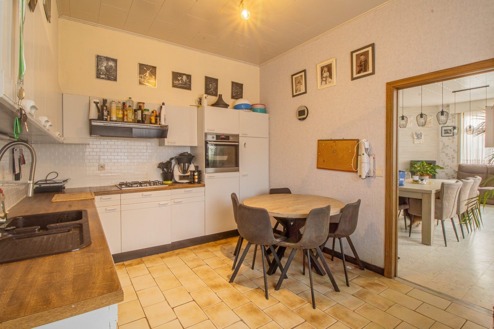 Ruime hoekwoning met gunstig EPC en veel potentieel foto 4