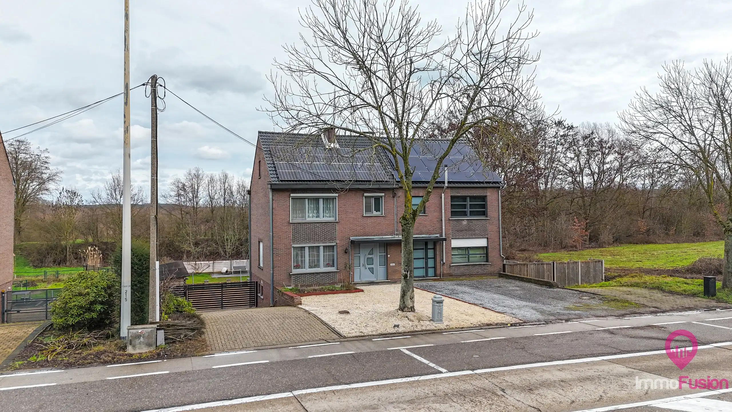 Instapklare woning met grote tuin dichtbij autostrade! foto 45