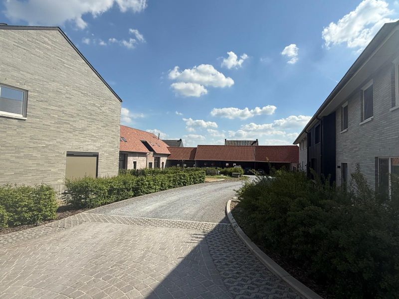 Enerigezuinige woning gelegen in Rozebeke foto 4