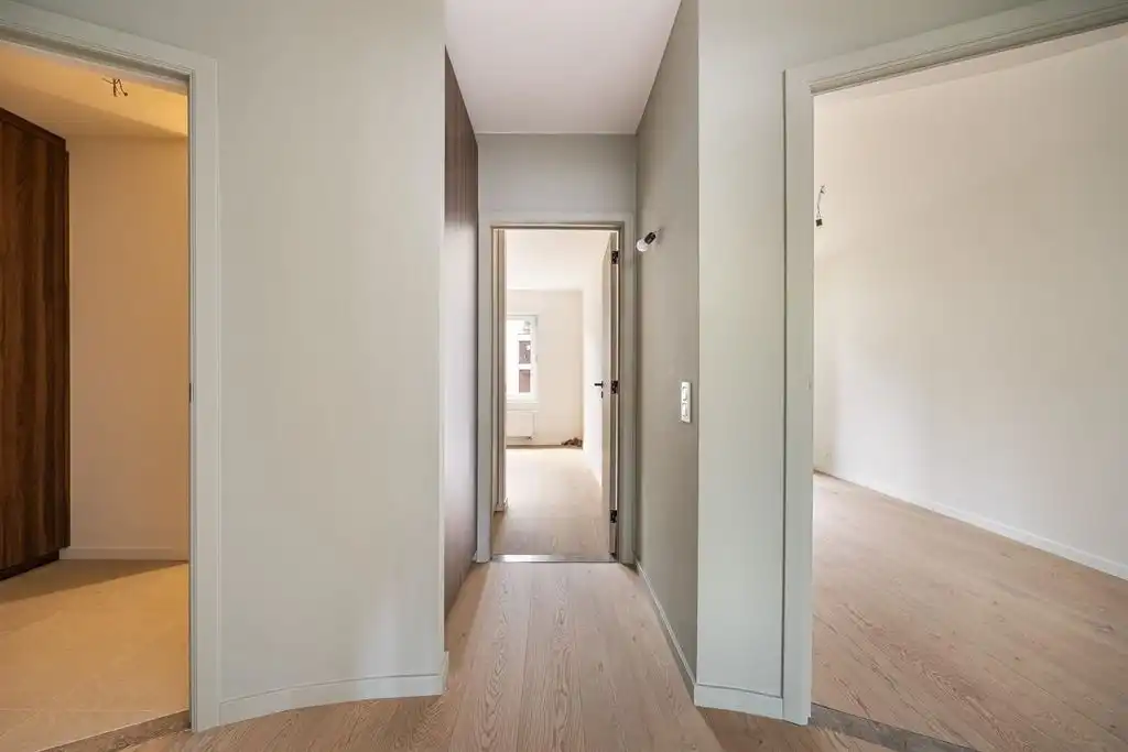 Hoogwaardig gerenoveerd appartement foto 6