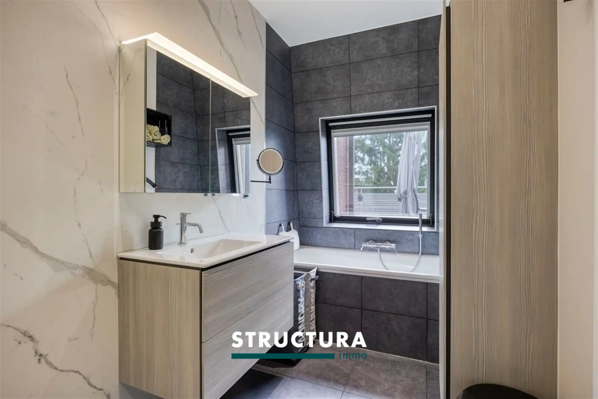 Te koop – Modern, instapklaar appartement met grote zonneterrras te Jette. foto 10