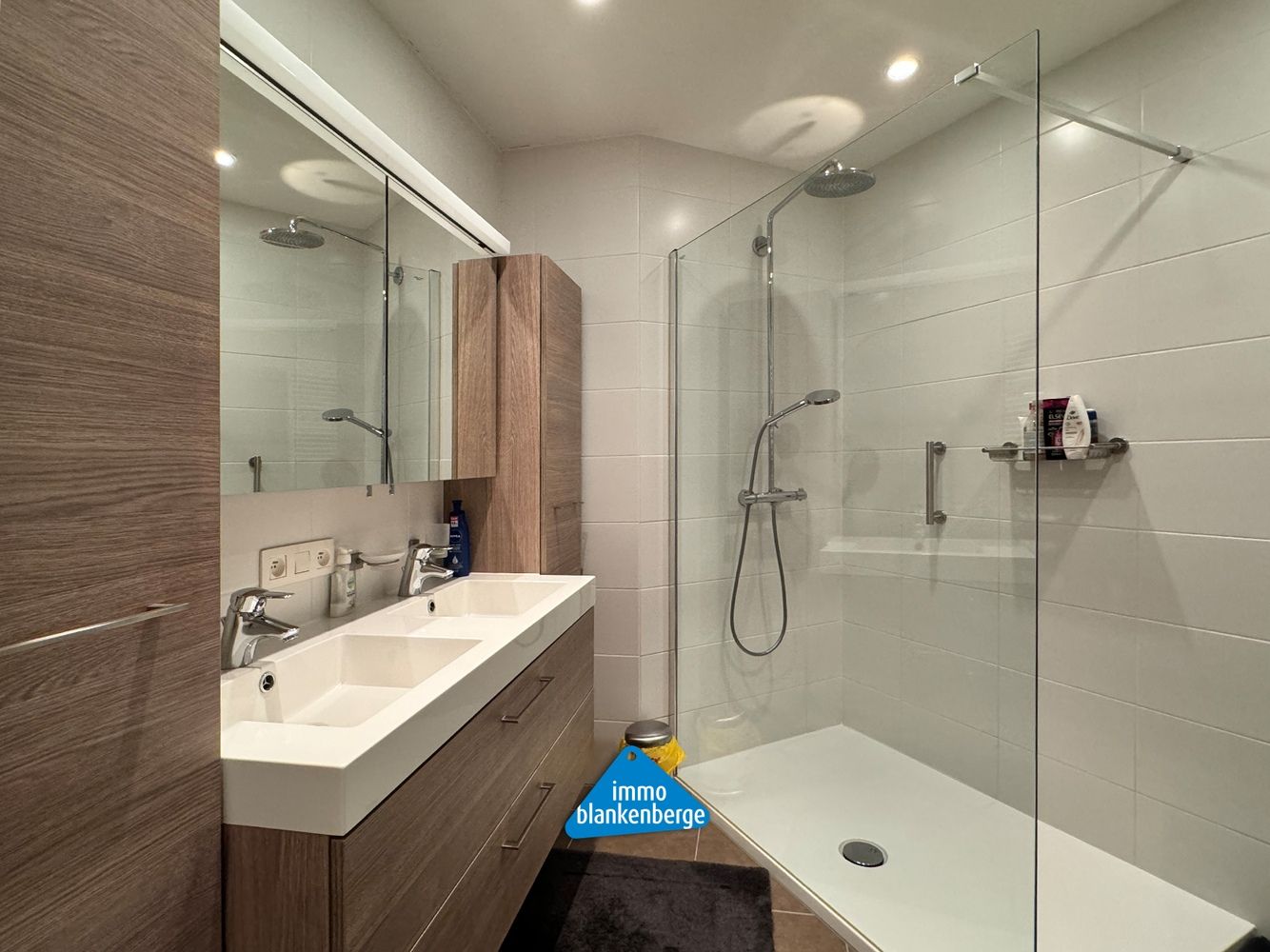 Prachtig hoekappartement met 2 slaapkamers op topligging foto 17