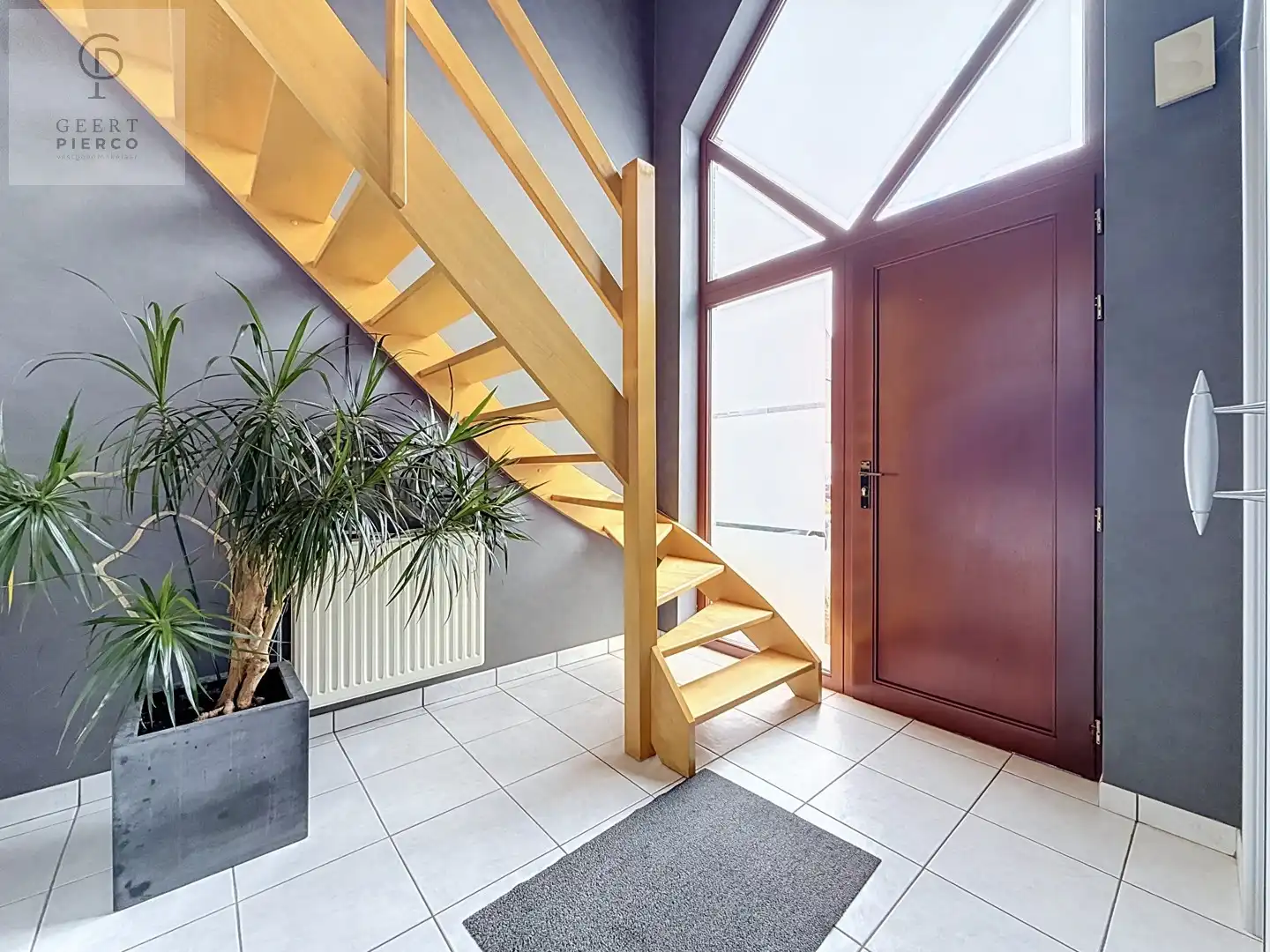 Moderne woonst te Landen foto 17