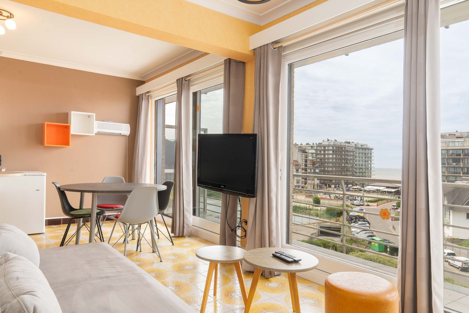 Appartement met Spectaculair Zeezicht en Groot Terras - Centraal Gelegen foto 1