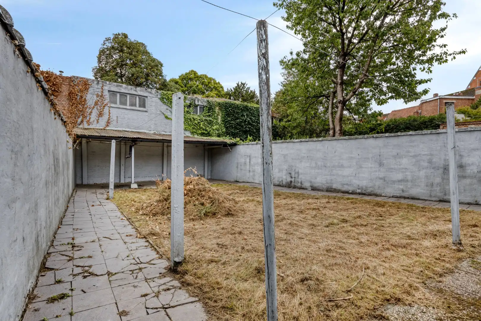 Ruime woning met 5/6 slaapkamers en ruime stadstuin in het centrum van Herentals ! foto 3