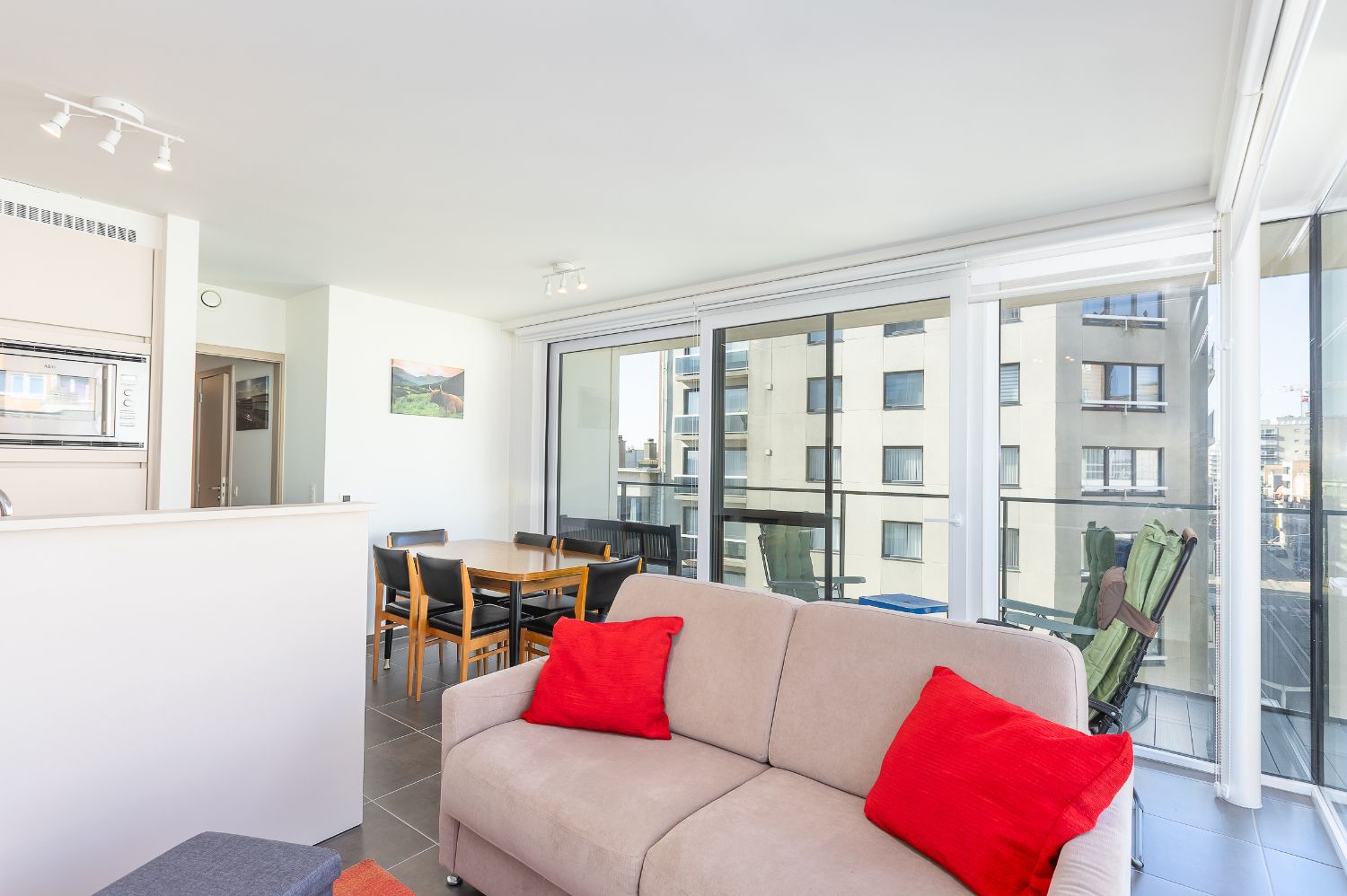 Prachtig 2 slaapkamer appartement met zeezicht in recent gebouw te Middelkerke foto 3