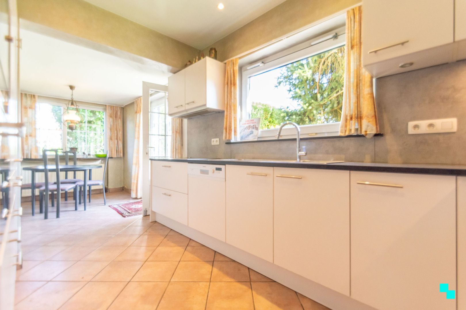 Te renoveren villa met vijf slaapkamers te Melle foto 13