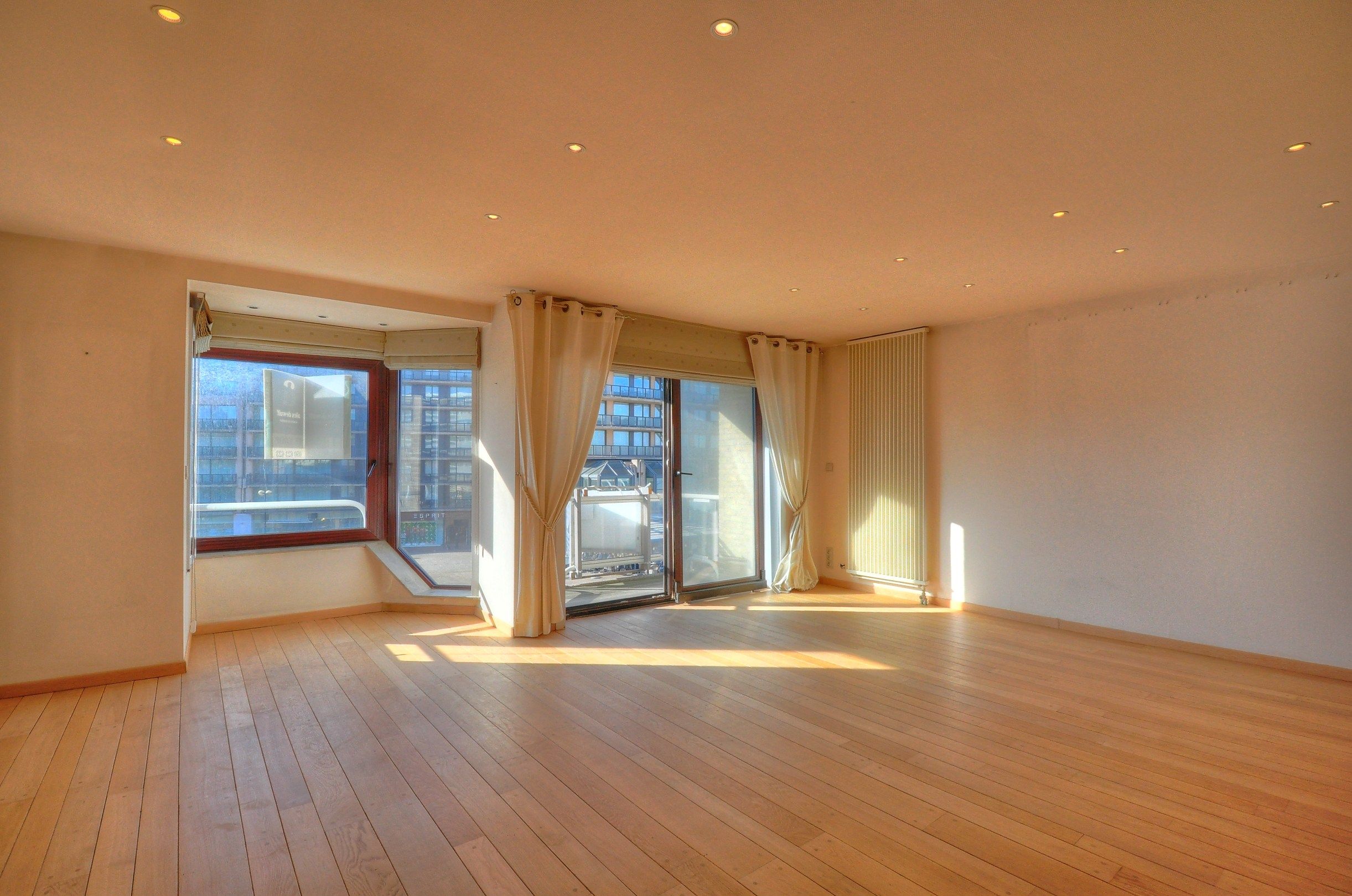 Ruim appartement met zijdelings zeezicht te Knokke foto 5