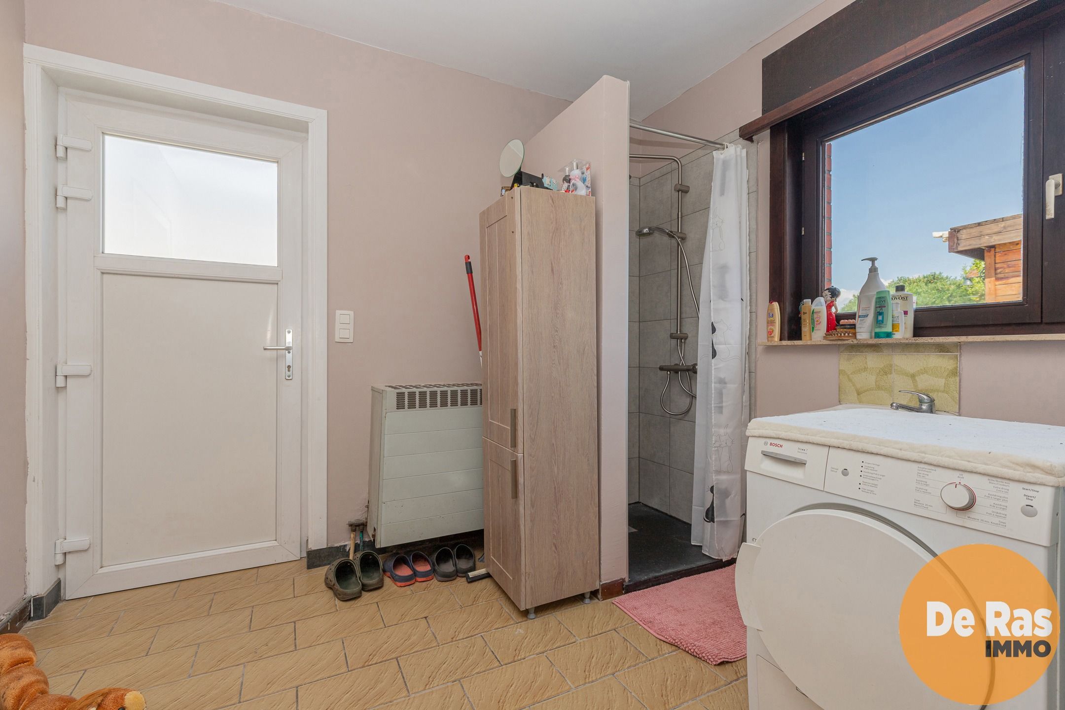 IDDERGEM - Ruime woning met 3 slpk, garage en tuin foto 9