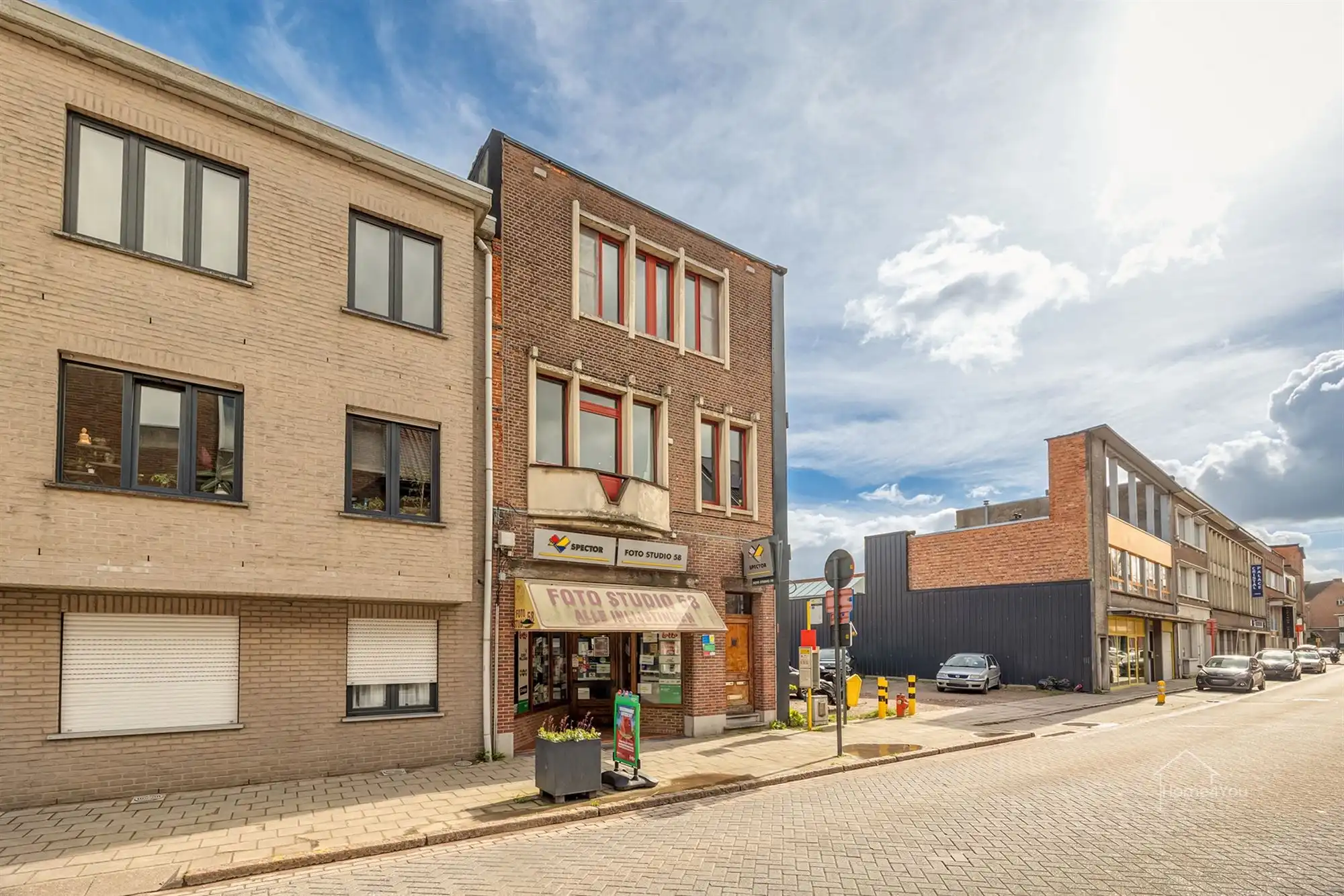 Veelzijdig handelshuis met ruim duplex appartement foto 28