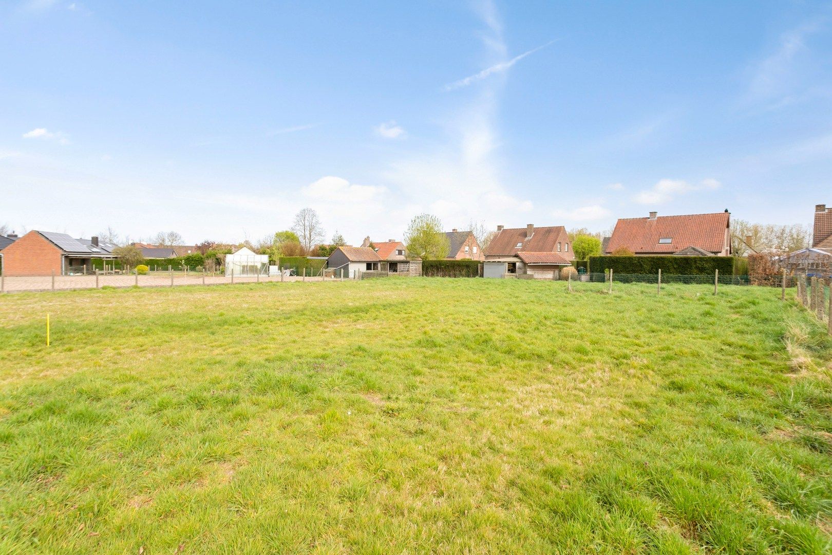 Zonnig perceel bouwgrond naast het Lozerbos foto {{pictureIndex}}