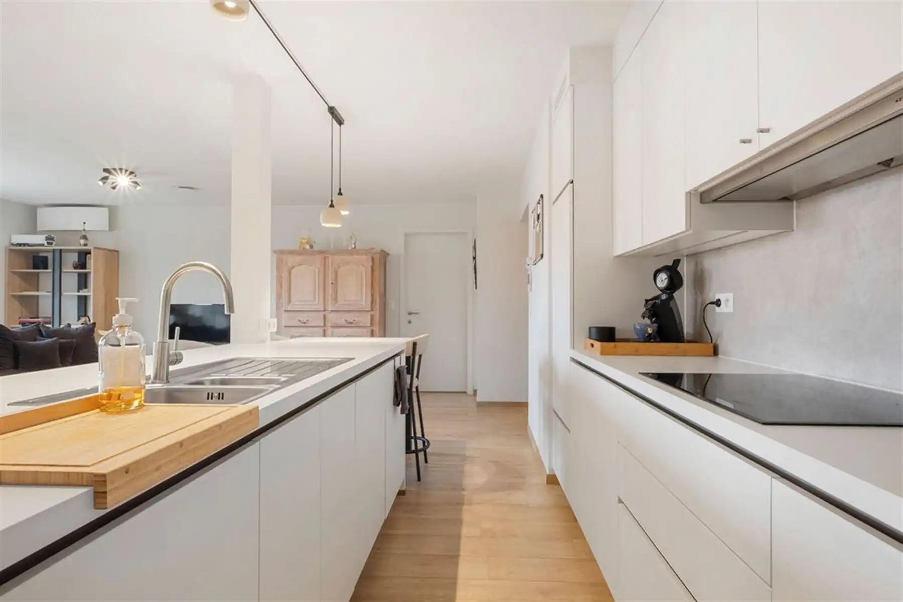 INSTAPKLAAR APPARTEMET MET DRIE SLAAPKAMERS foto 4