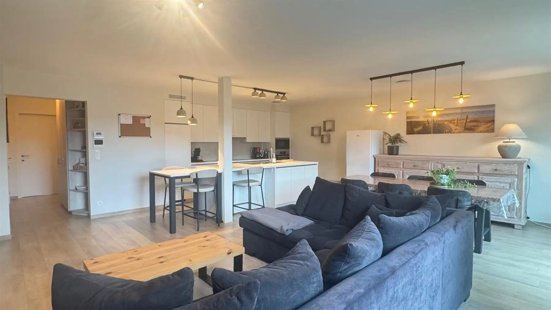 INSTAPKLAAR APPARTEMENT MET DRIE SLAAPKAMERS foto 4
