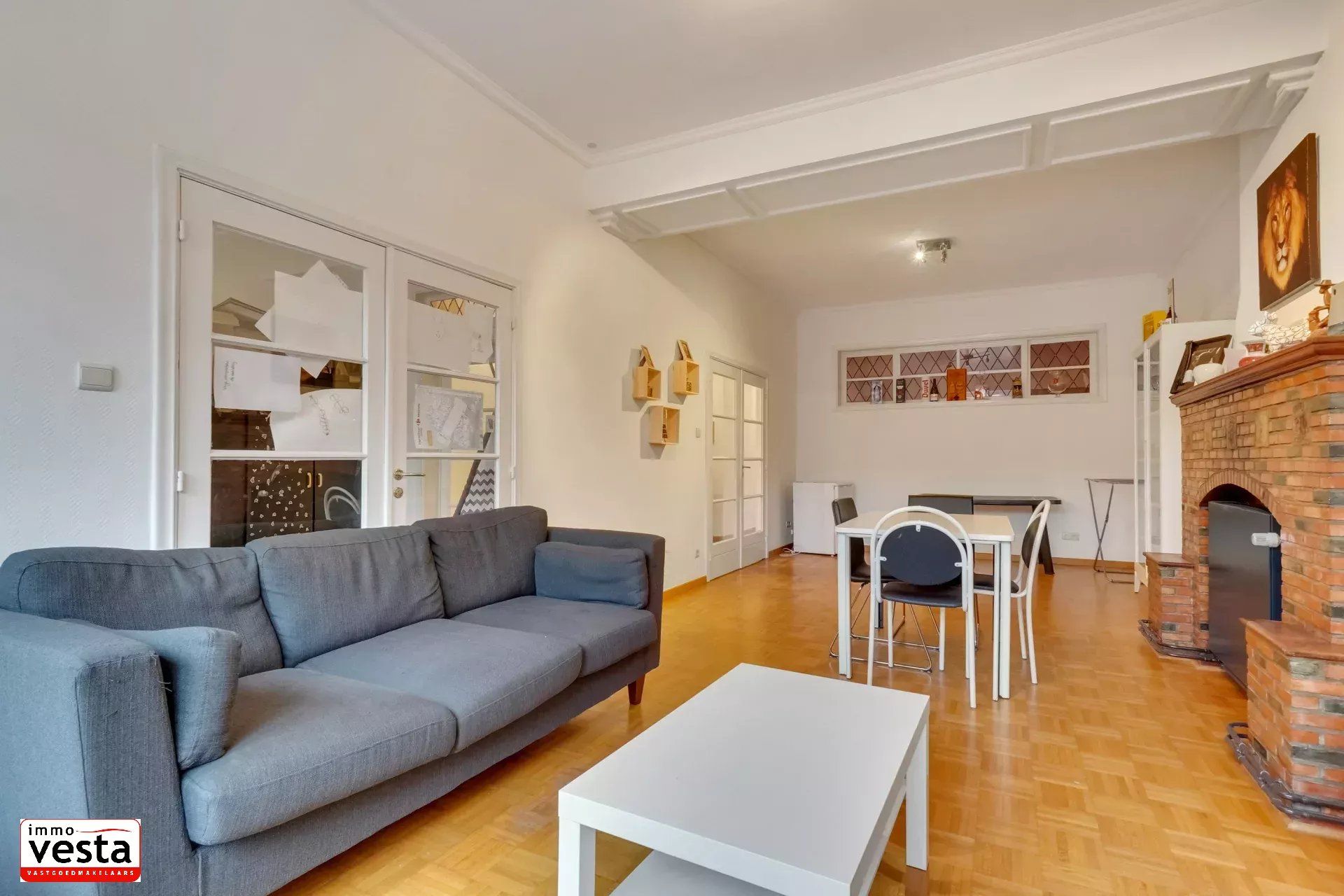 Karaktervol appartement in hart van Sint-Truiden foto 6