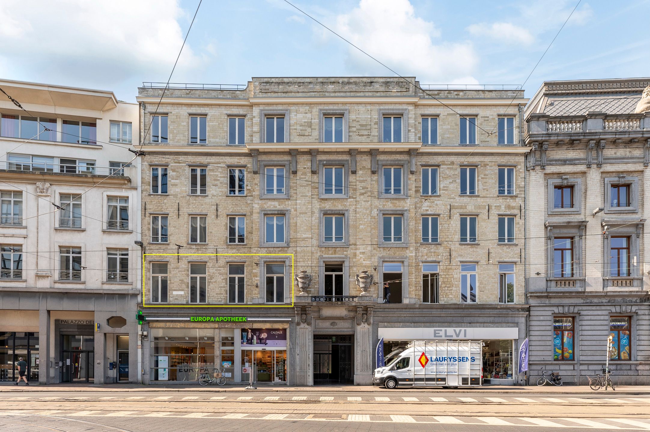 ANTWERPEN - Lichtrijke appartement met terras aan de Groenplaats  foto 17