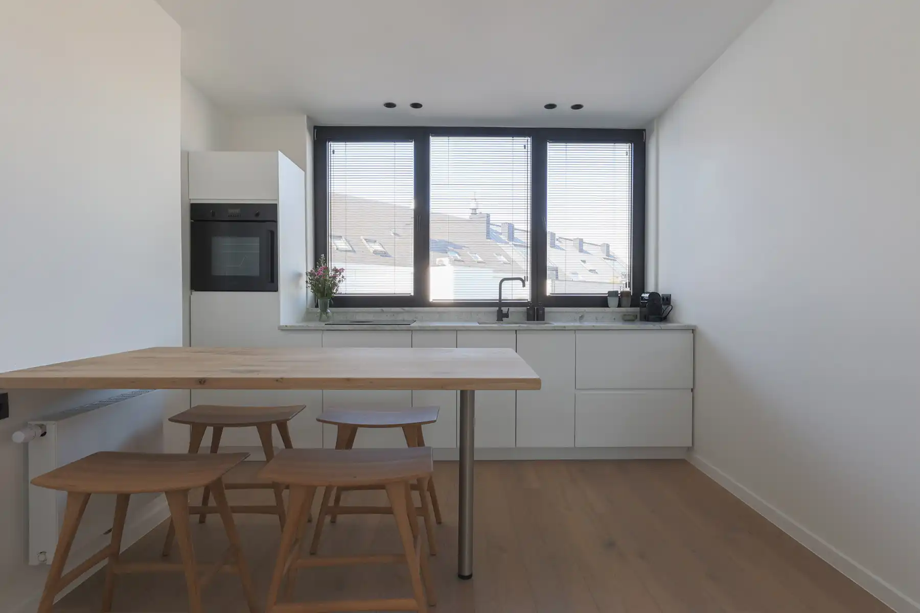 Slim, licht & ALL IN wonen in deze knappe studio op het Zuid foto 4