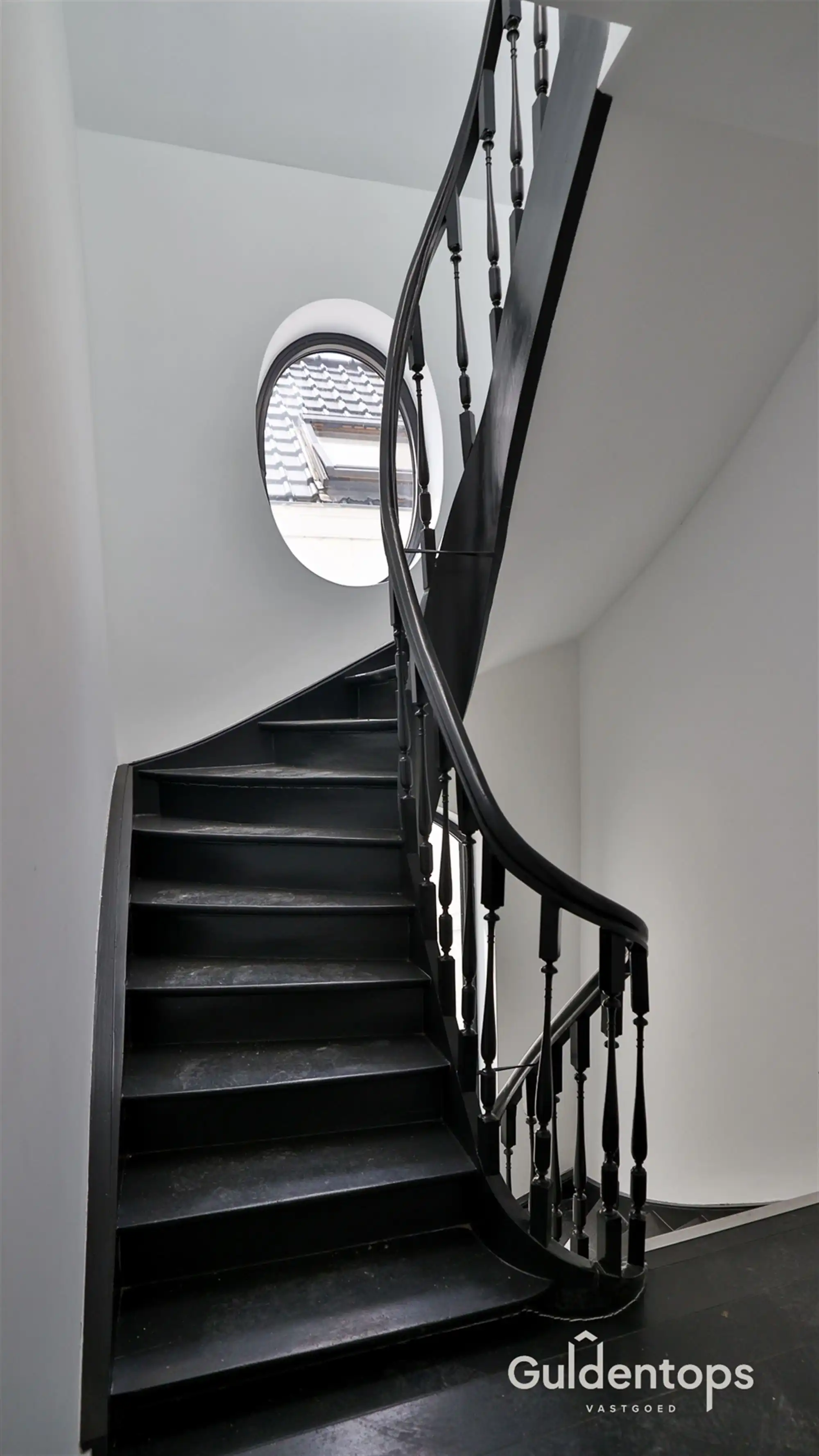 Knap volledig vernieuwd appartement met zalig terras foto 5