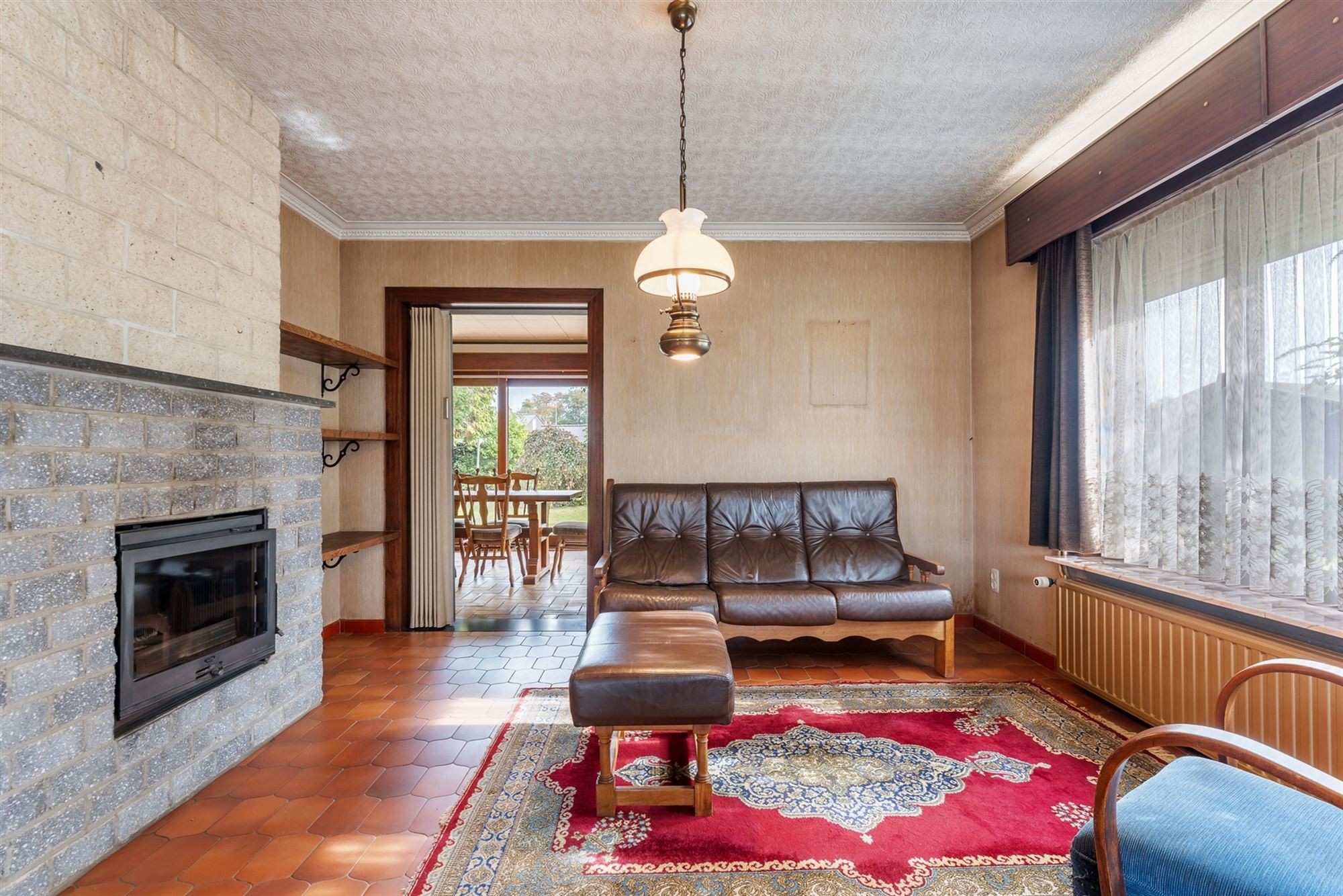 OP TE FRISSEN WONING MET 4 SLAAPKAMERS RUSTIG GELEGEN OP EEN PERCEEL VAN 7A41CA TE PAAL foto 4