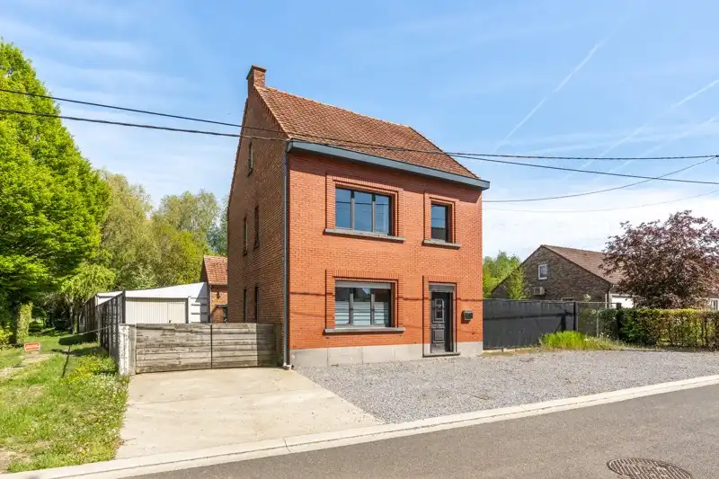 Rustig gelegen gezinswoning met aanpalend een groot bijgebouw op een perceel 9are foto 30