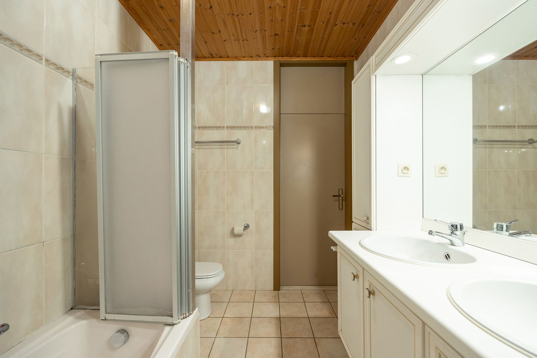 Laagbouwwoning met 2 slaapkamers op een zuid georiënteerd perceel van 720m². foto 14