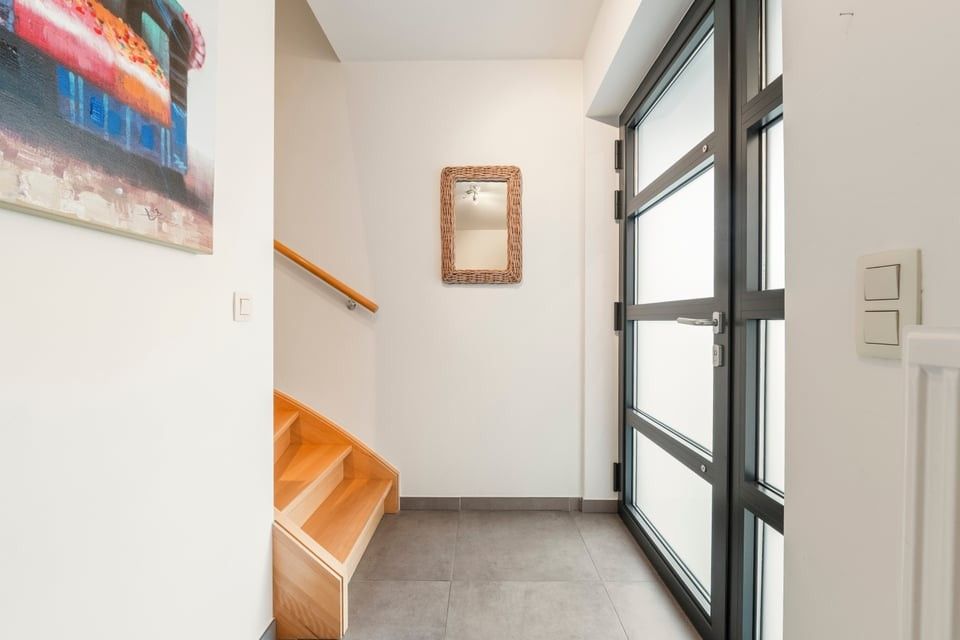 GEZELLIGE INSTAPKLARE GEZINSWONING MET 3 SLAAPKAMERS EN GARAGE IN KOZEN foto 5