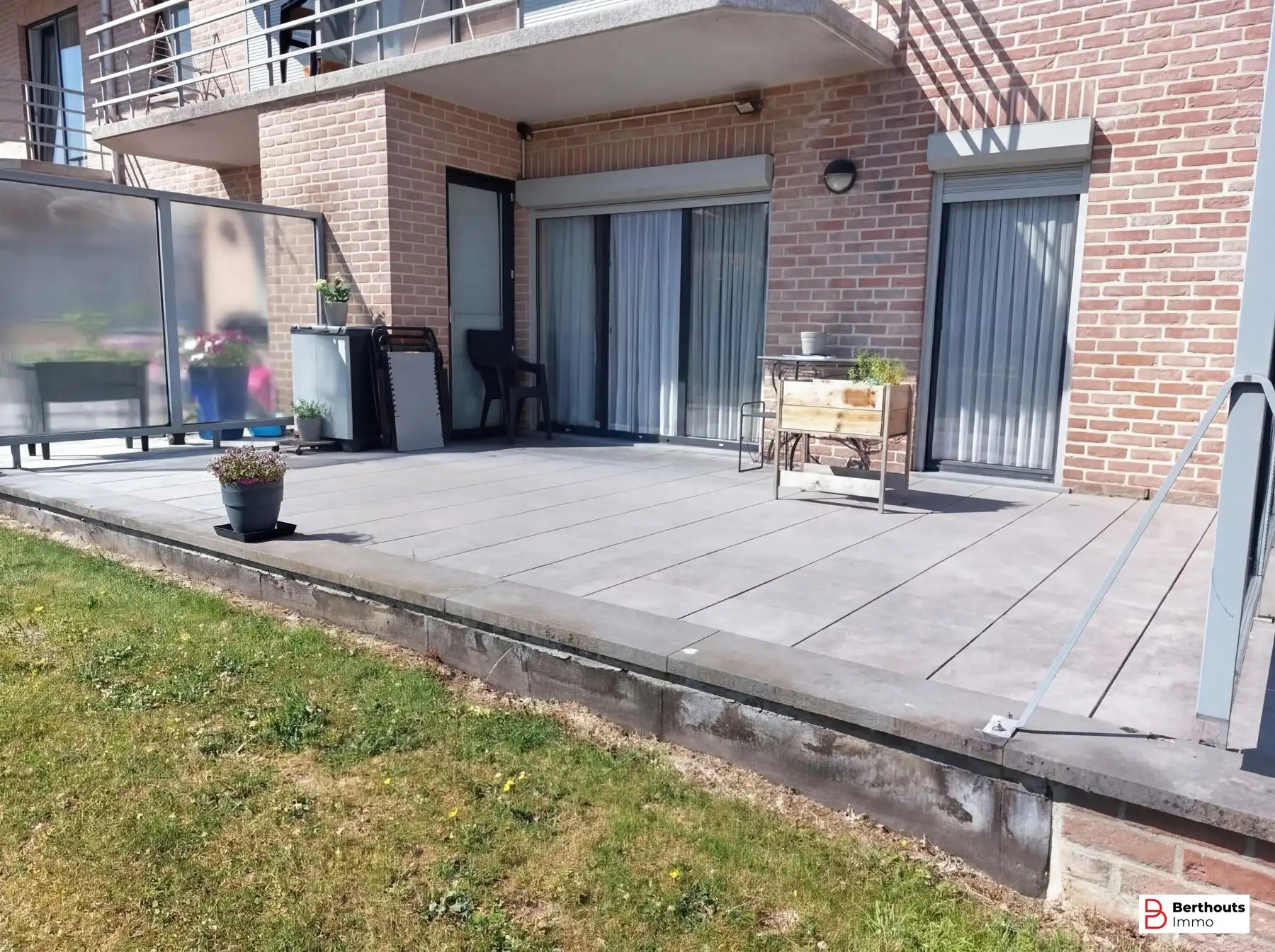 Gelijkvloersappartement met groot terras foto 9