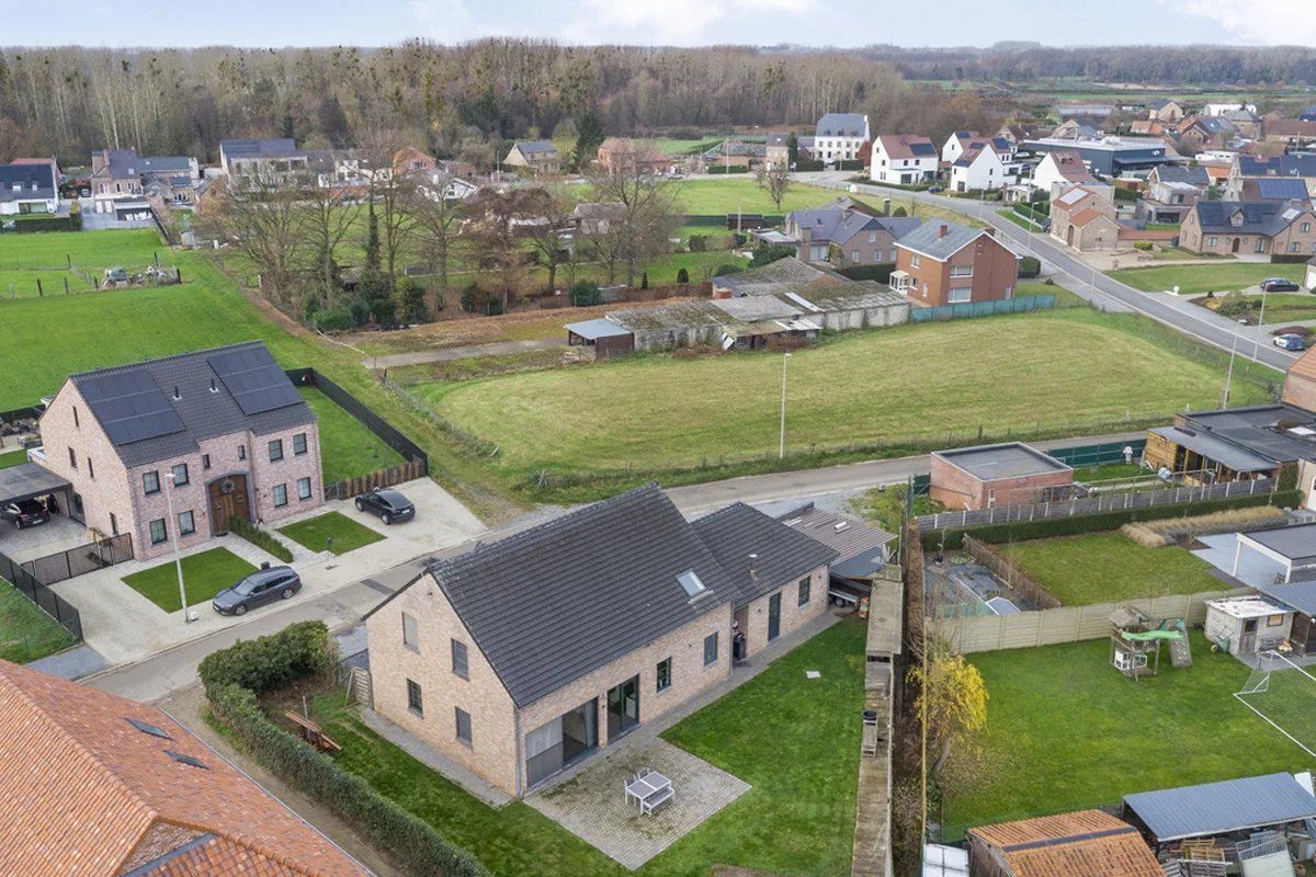 RECENTE EN RUIME WONING VAN 311 M² MET MINIMAAL 3 SLPK’S IN HASSELT-KORTESSEM foto 3