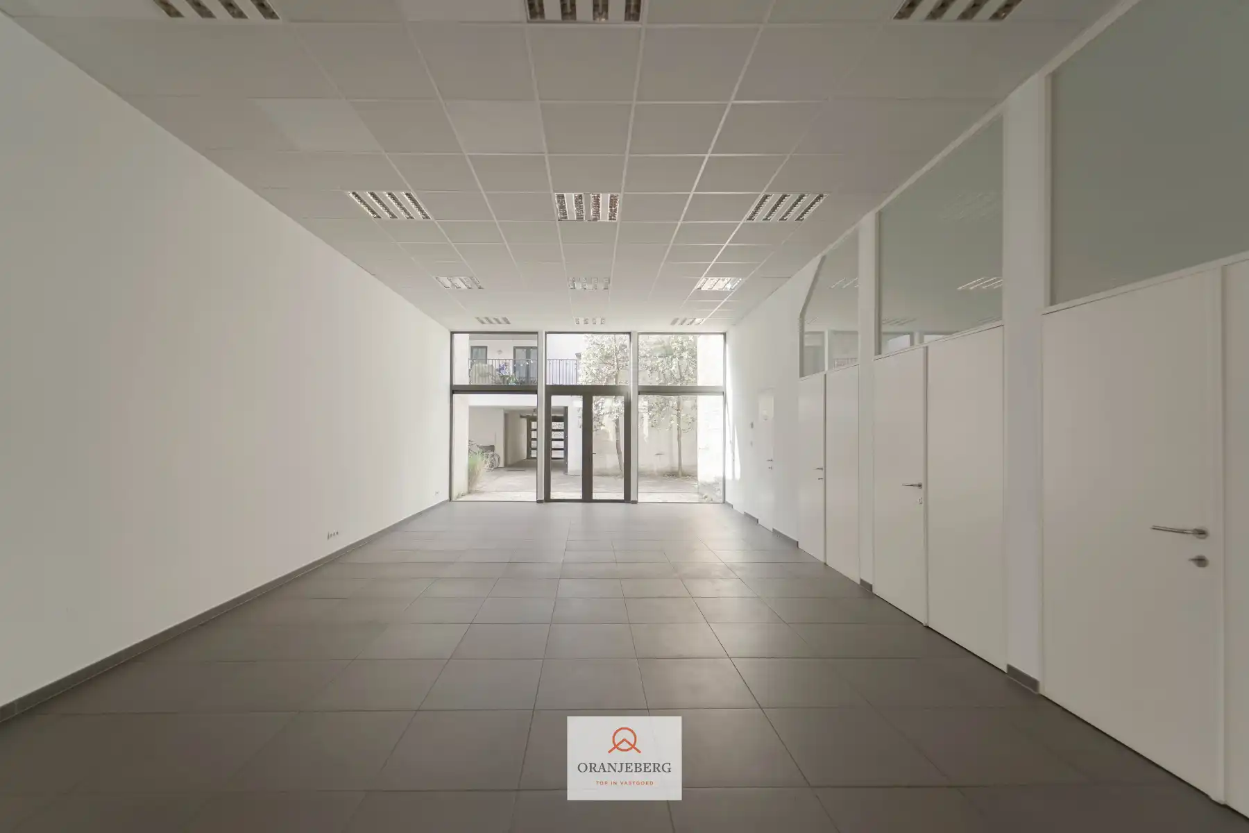 Handelspand 178 m²  te huur in Burgstraat foto 3