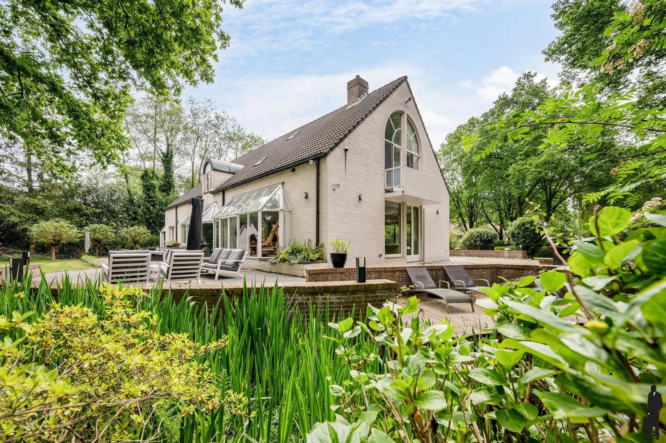 Exclusieve villa met panoramisch uitzicht  foto {{pictureIndex}}