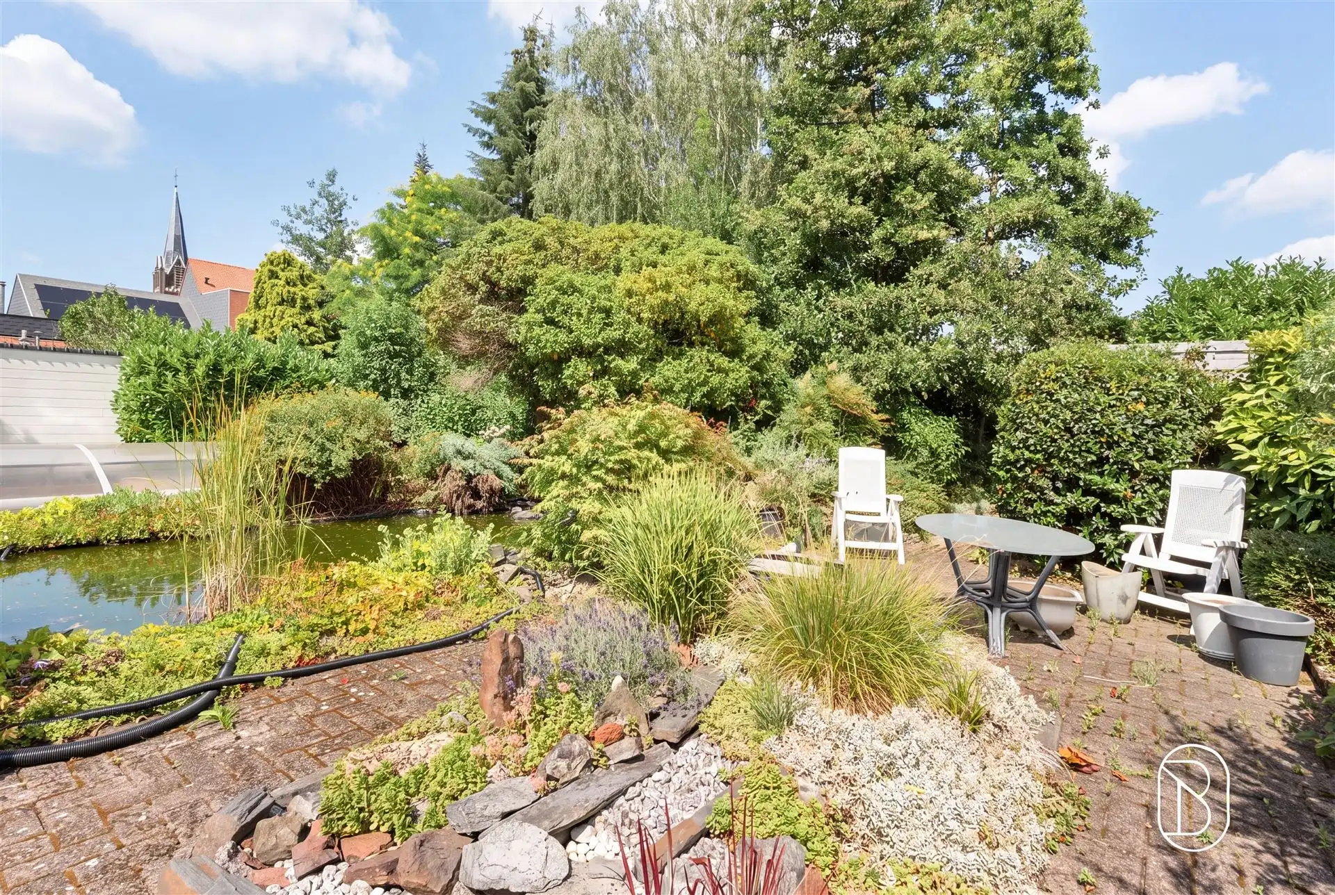 Karakteristieke woning met wellnessruimte en zwembad foto 4