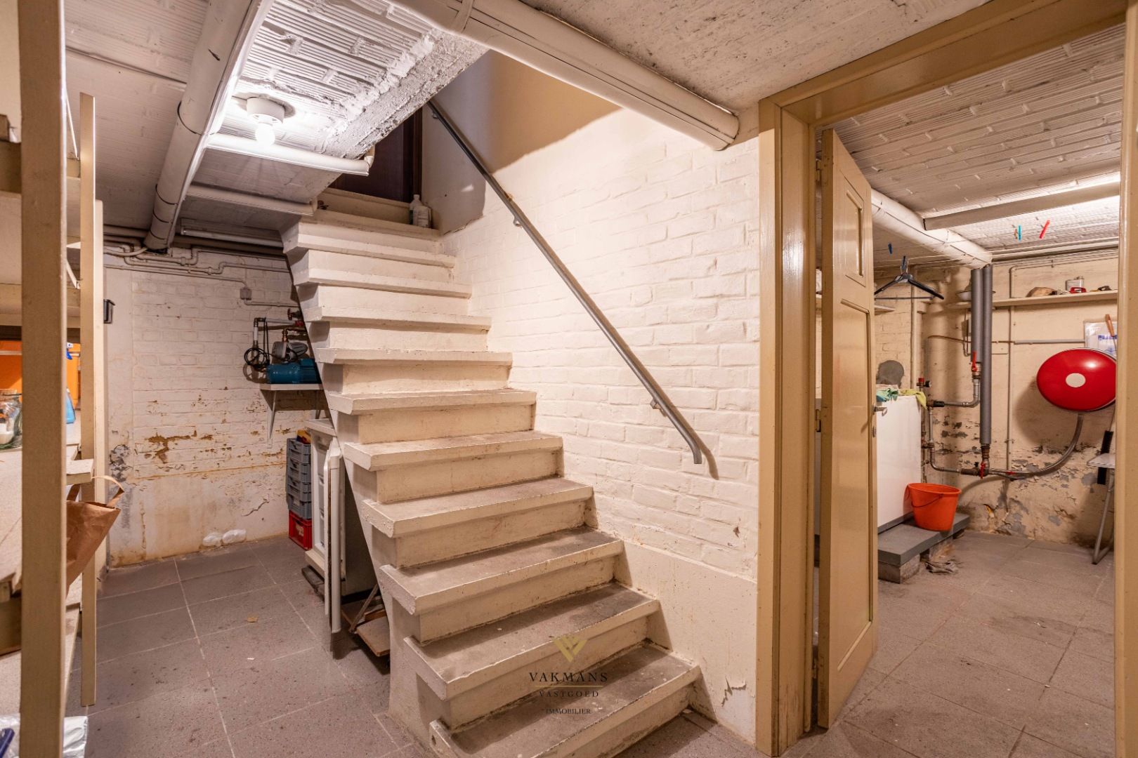 Zeer toffe ruime woning met garage en tuin foto 29