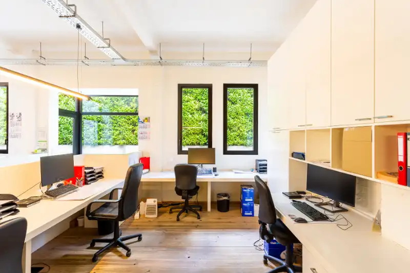 Volledig ingerichte kantoorruimte met vergaderzaal, toplocatie! foto 4