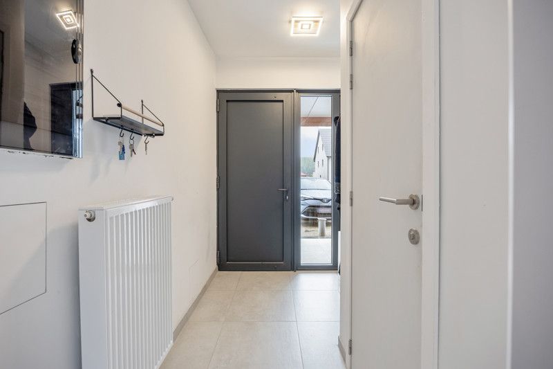 Gerenoveerde gezinswoning met tuin foto 22