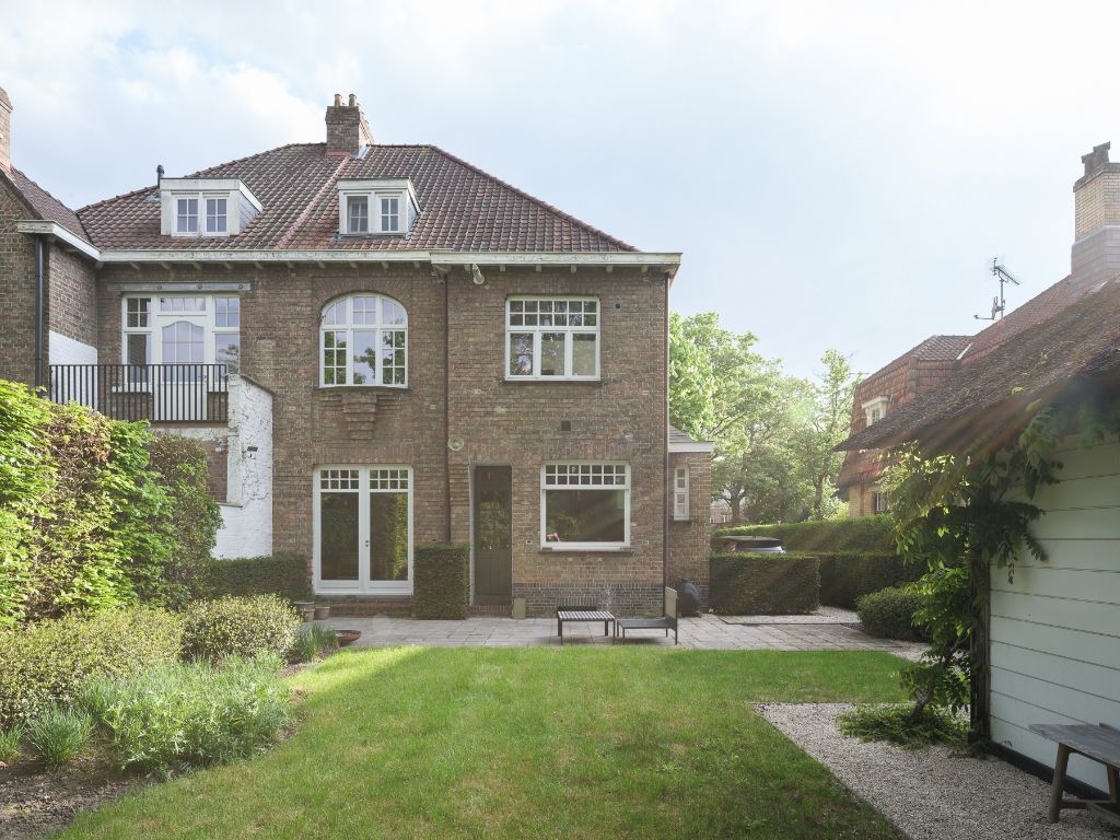 Charmante interbellumwoning, gelegen in één van de mooiste lanen van Gent. foto 14
