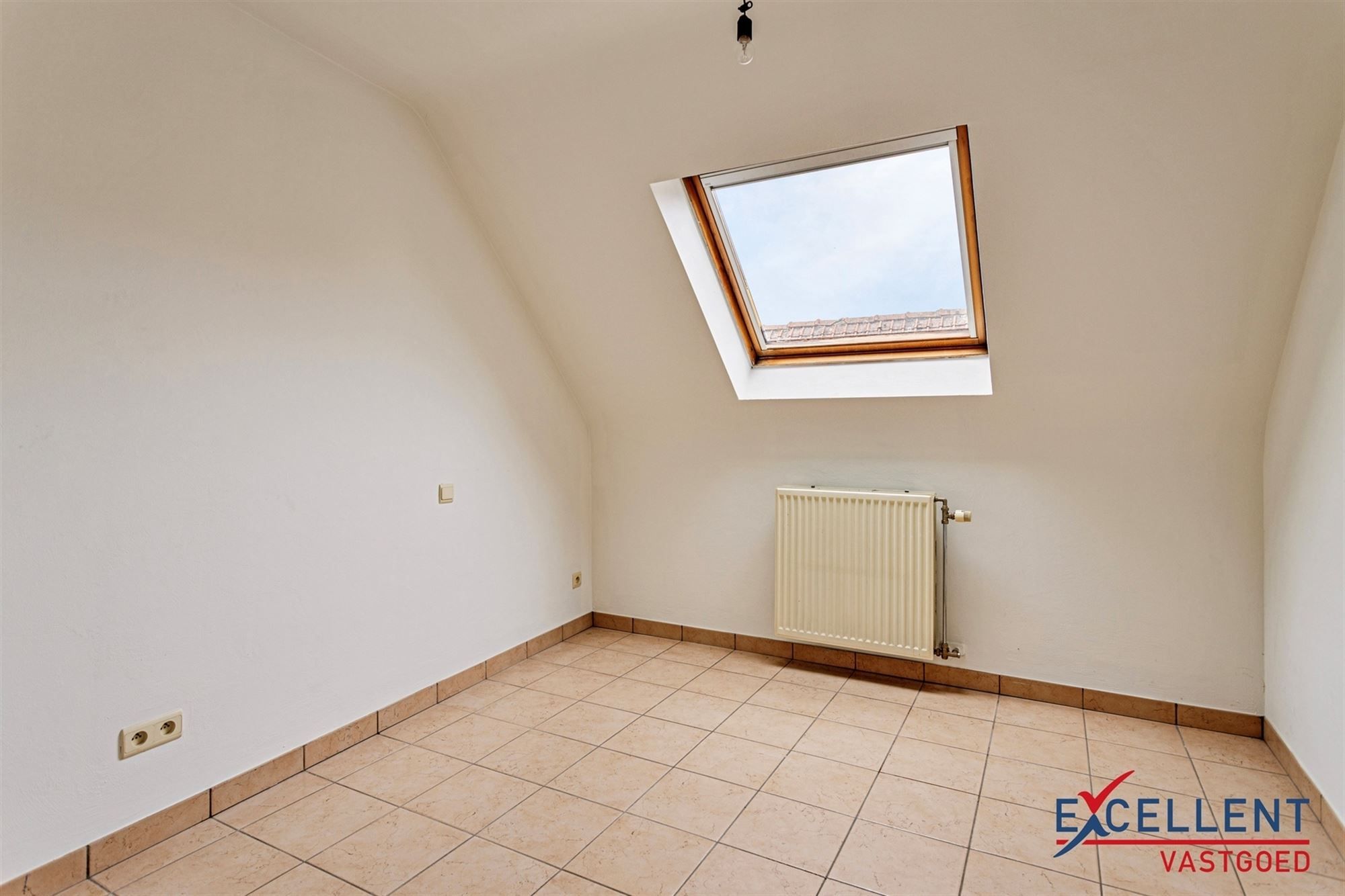 Centraal doch rustig gelegen duplexappartement in Deinze te koop foto 6