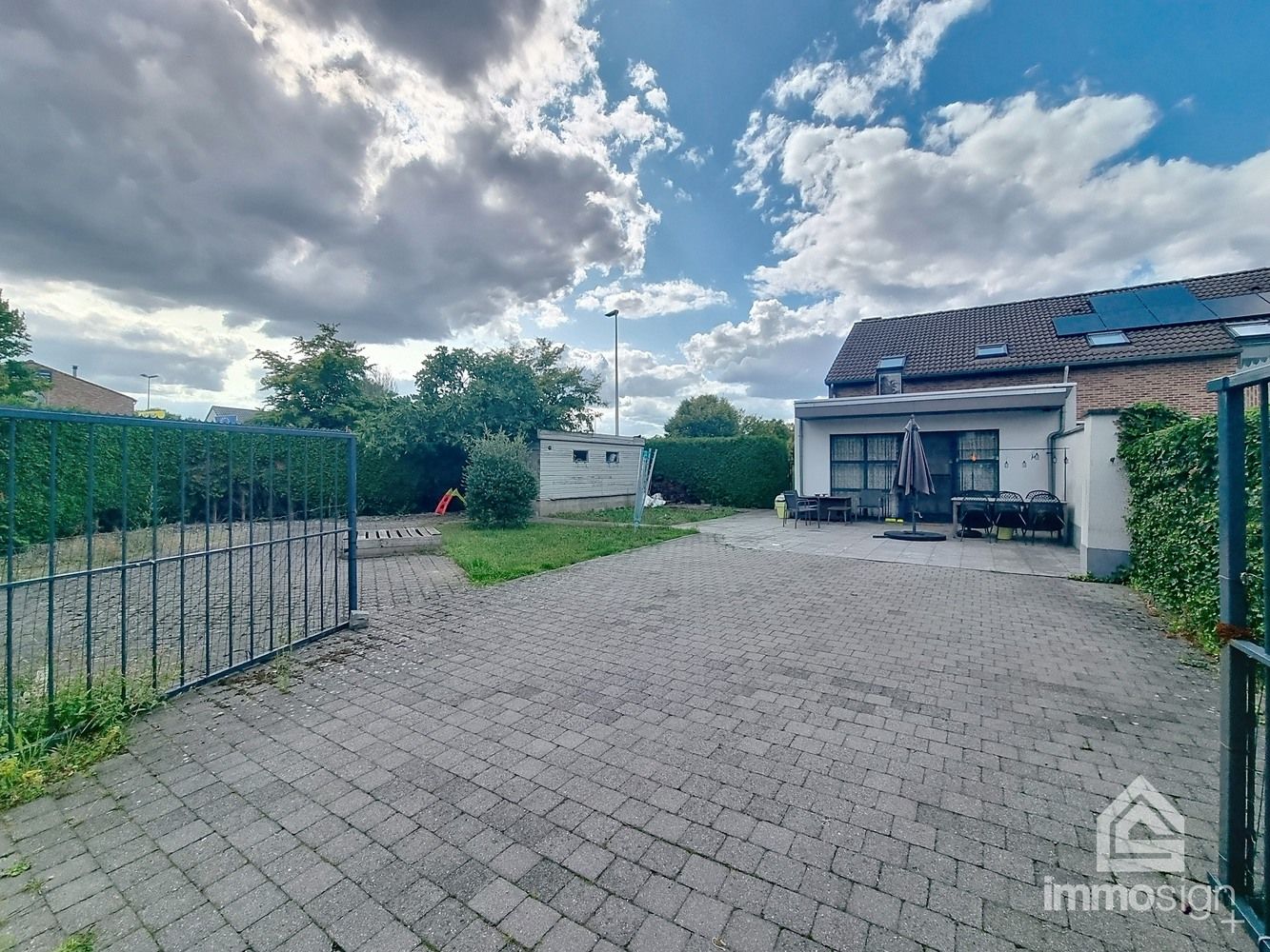 Instapklare halfopen woning met 3 slaapkamers te koop in Genk - perceel van 502 m² foto 29