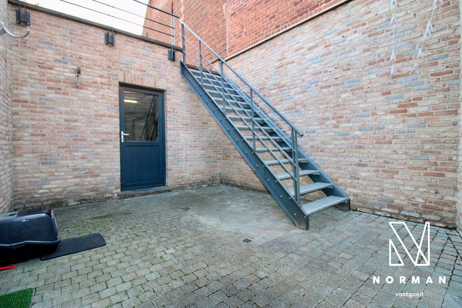 Instapklare woning in rustige straat te Rumbeke foto 8